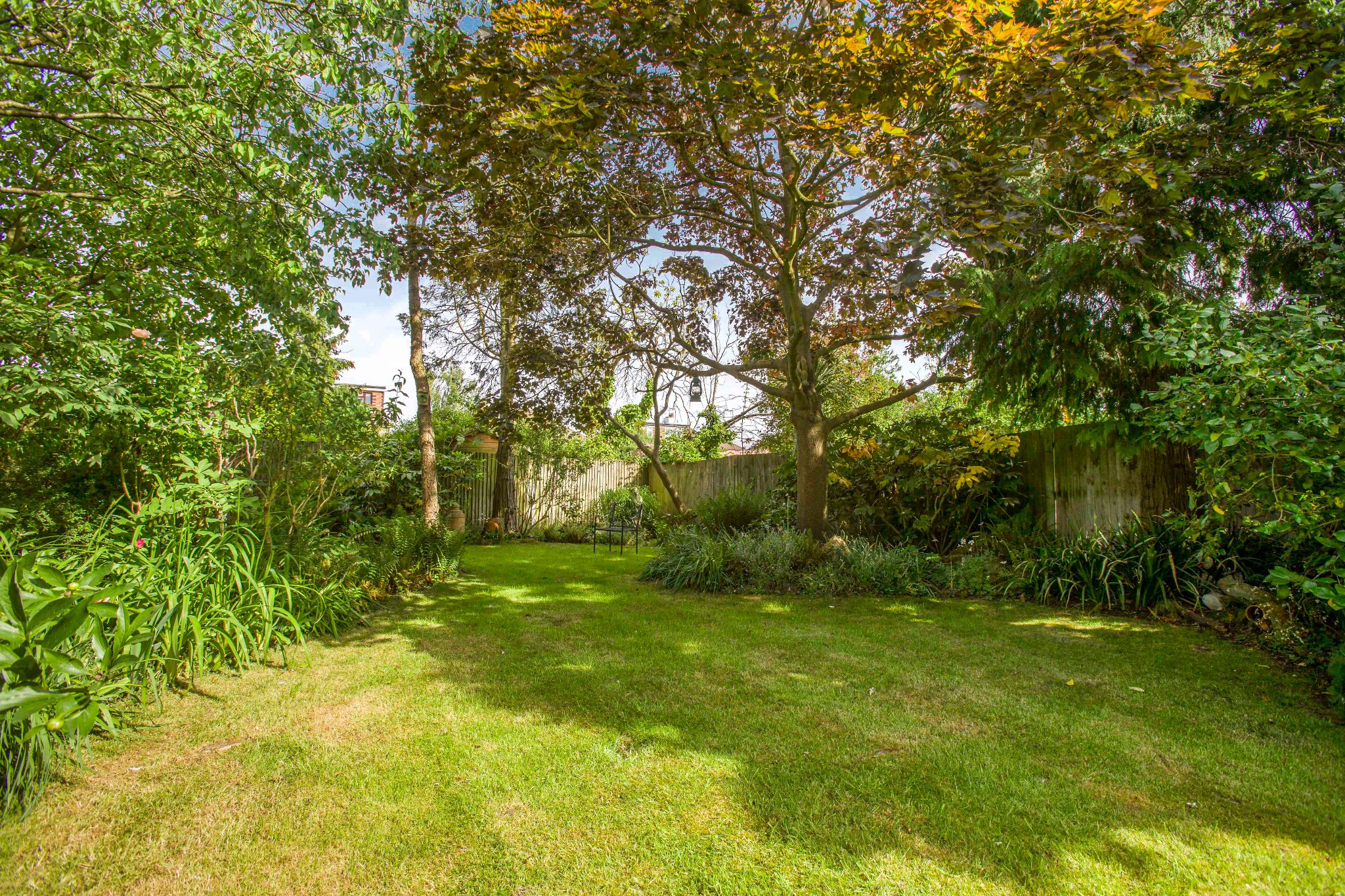 3 bedroom semi-detached house Sale Agreed in Potters Bar - Photograph 12