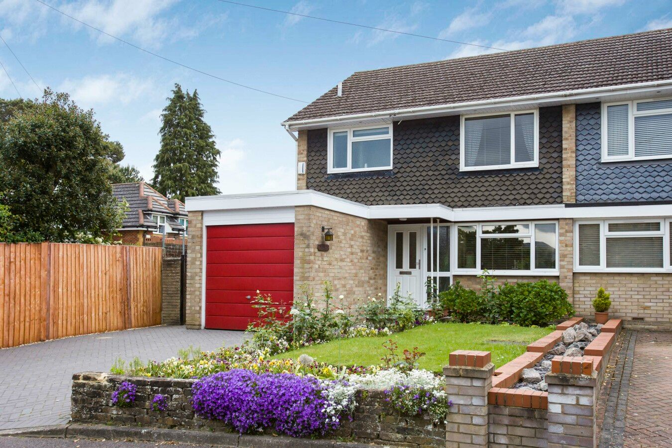3 bedroom semi-detached house SSTC in Potters Bar - Photograph 15