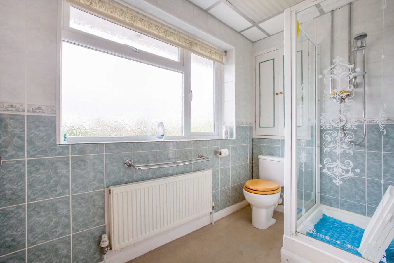 3 bedroom semi-detached house SSTC in Potters Bar - Photograph 11