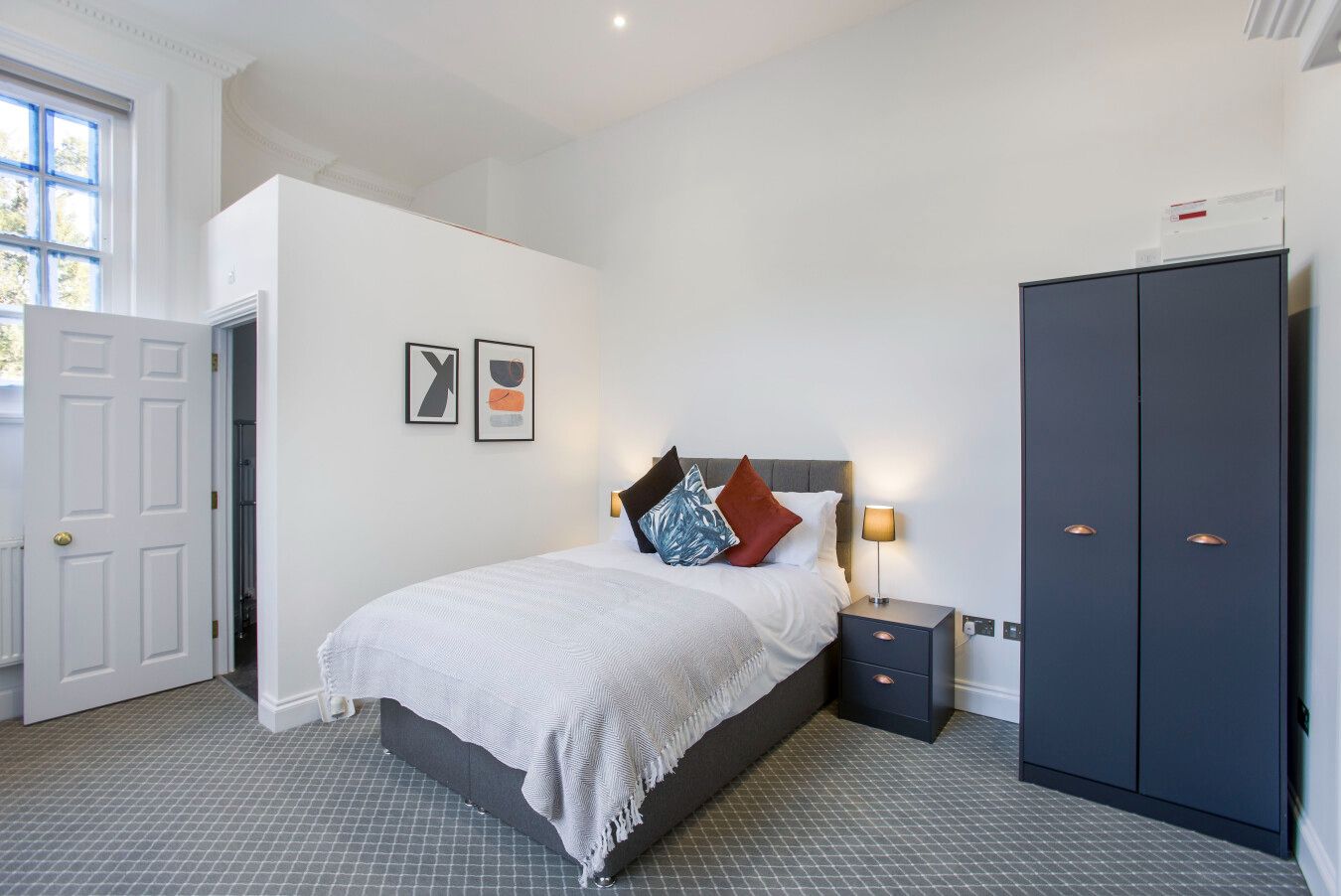 apartment flat/apartment To Let in South Mimms - Photograph 45