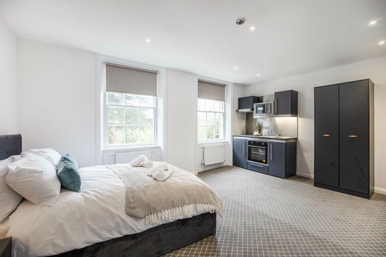 apartment flat/apartment To Let in South Mimms - Photograph 36