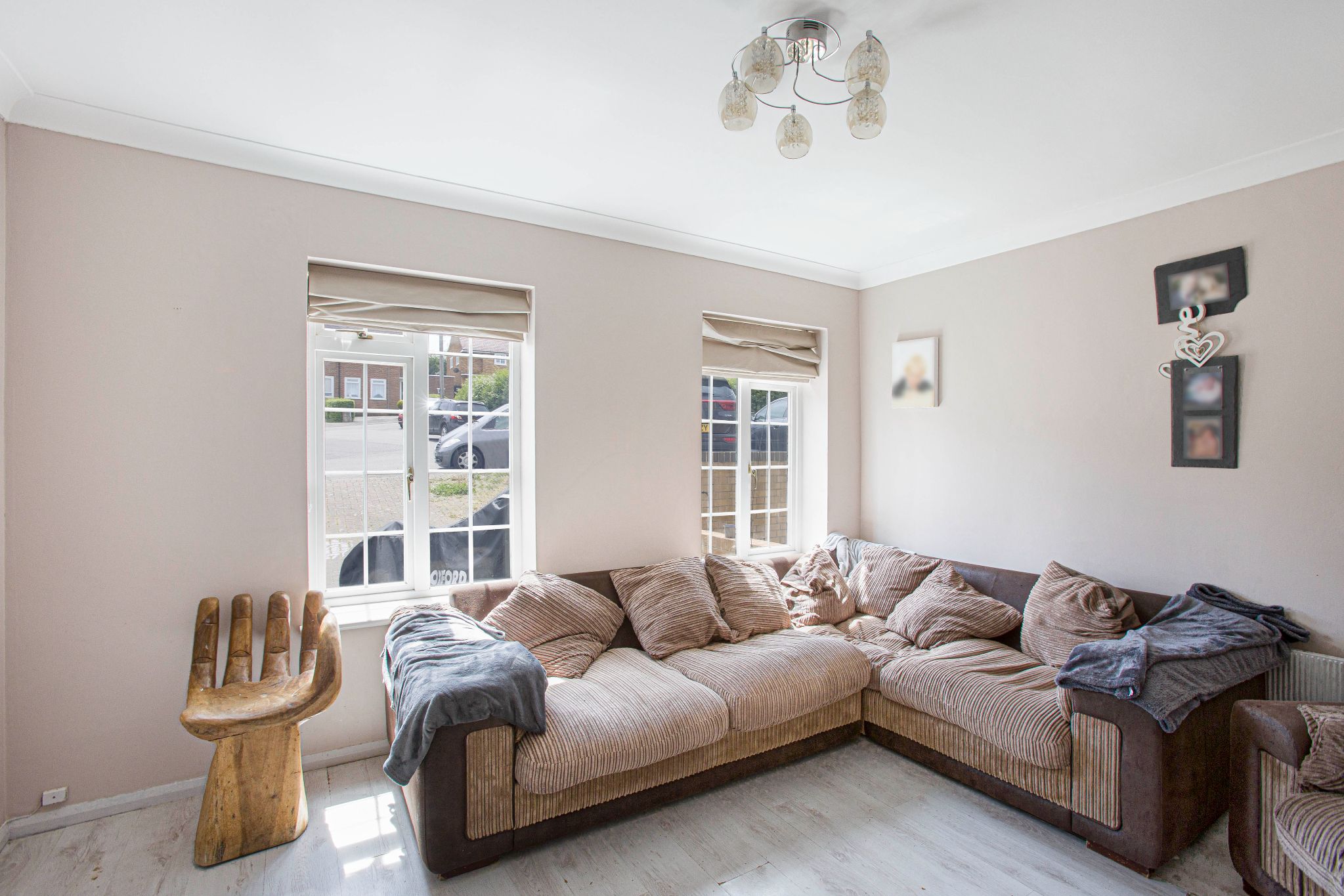 3 bedroom semi-detached house For Sale in Potters Bar - Photograph 15