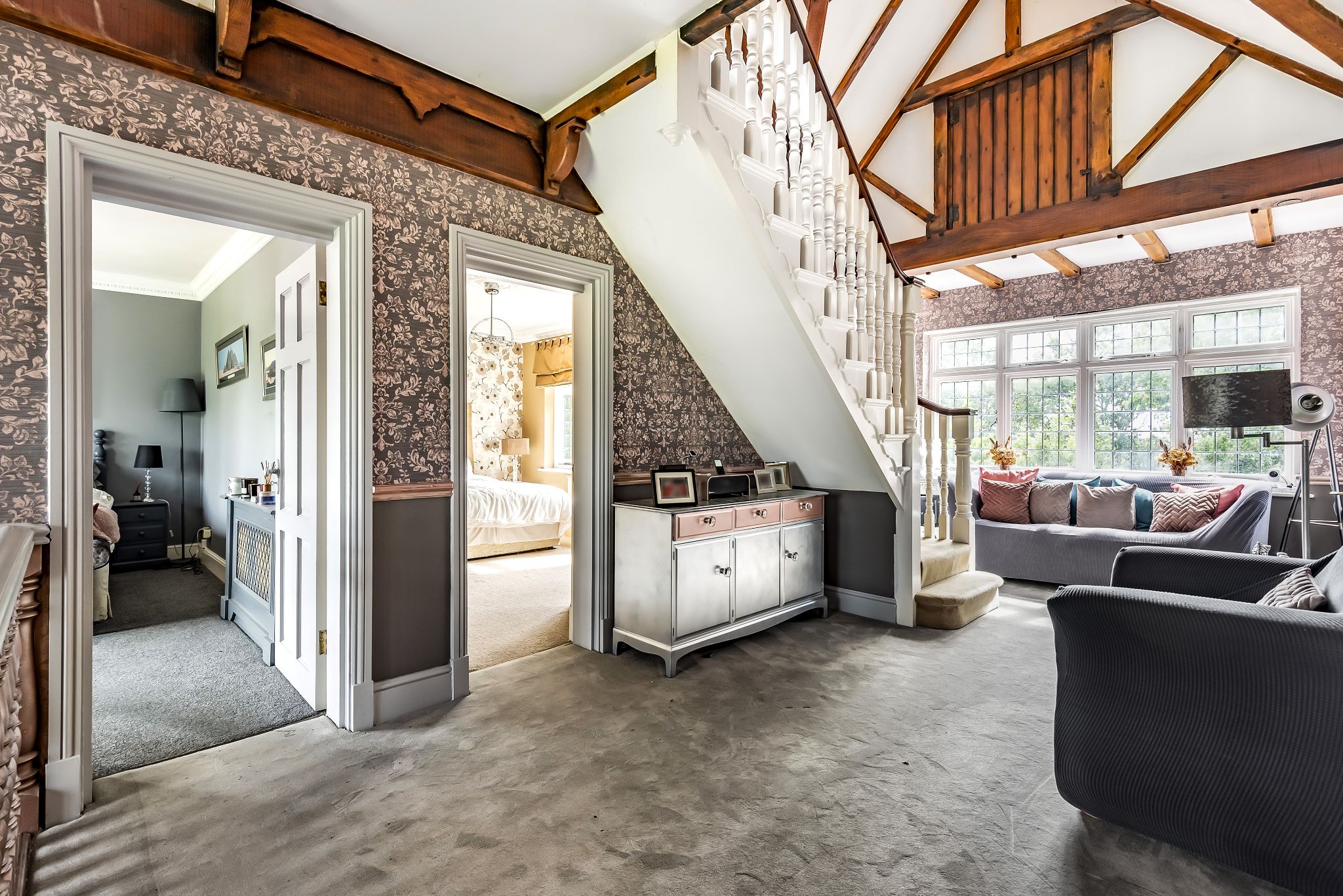 5 bedroom detached house For Sale in Potters Bar - Photograph 38