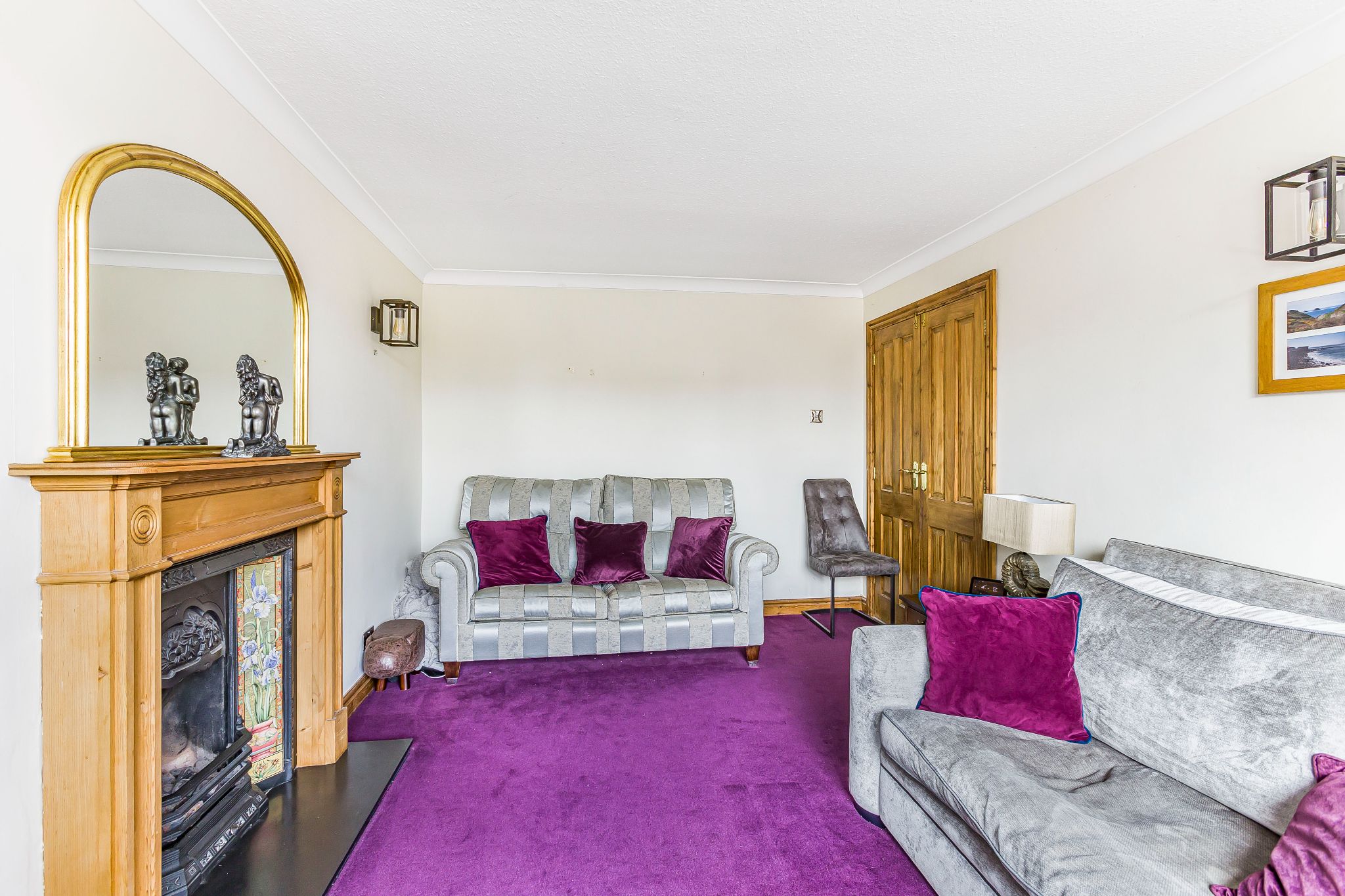 3 bedroom semi-detached house For Sale in Potters Bar - Photograph 11