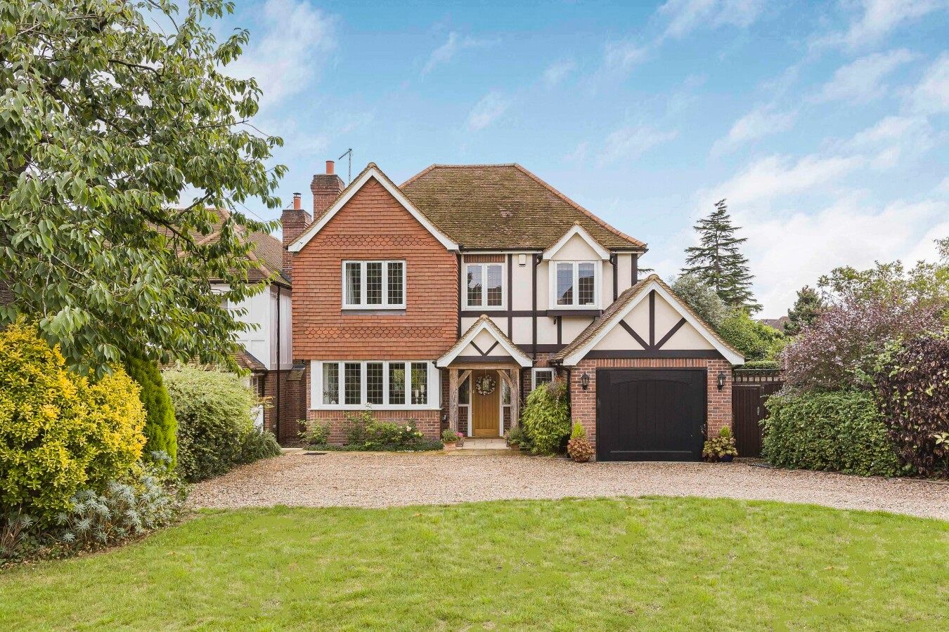 Wood Road, Brookmans Park, AL9 5 bedroom detached house For
