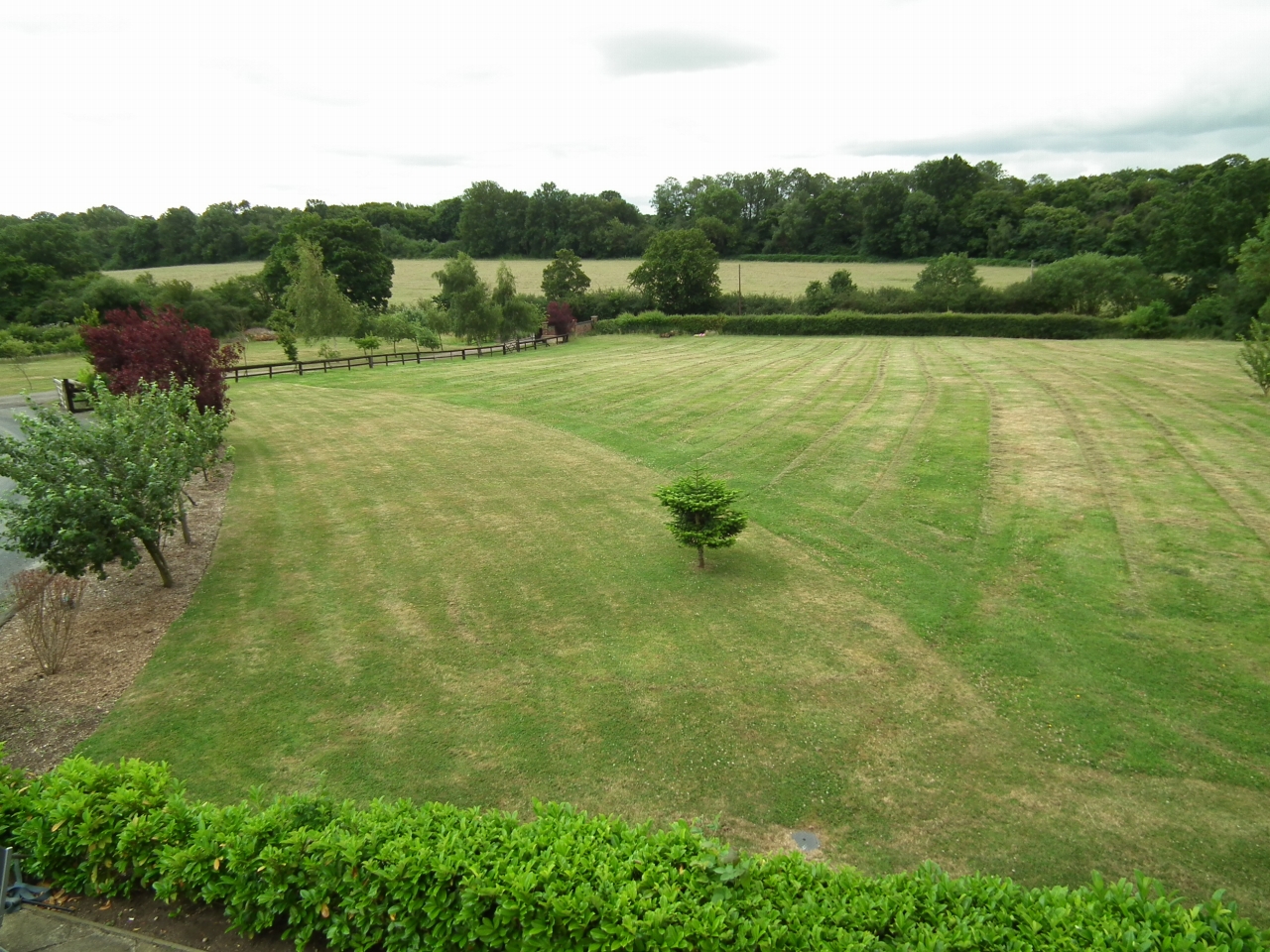 5 bedroom detached house Sale Agreed in North Mymms - Photograph 26