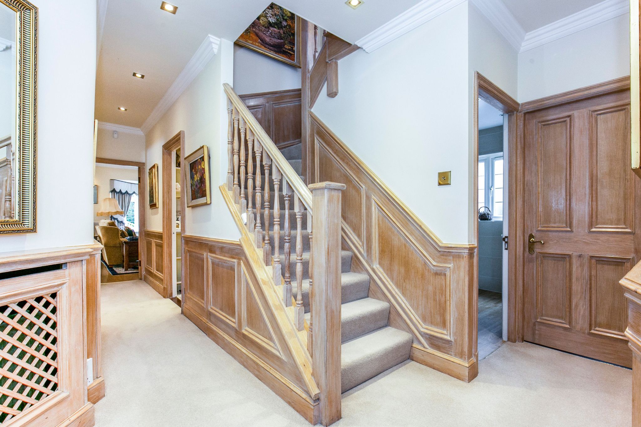 4 bedroom detached house SSTC in Brookmans Park - Photograph 17