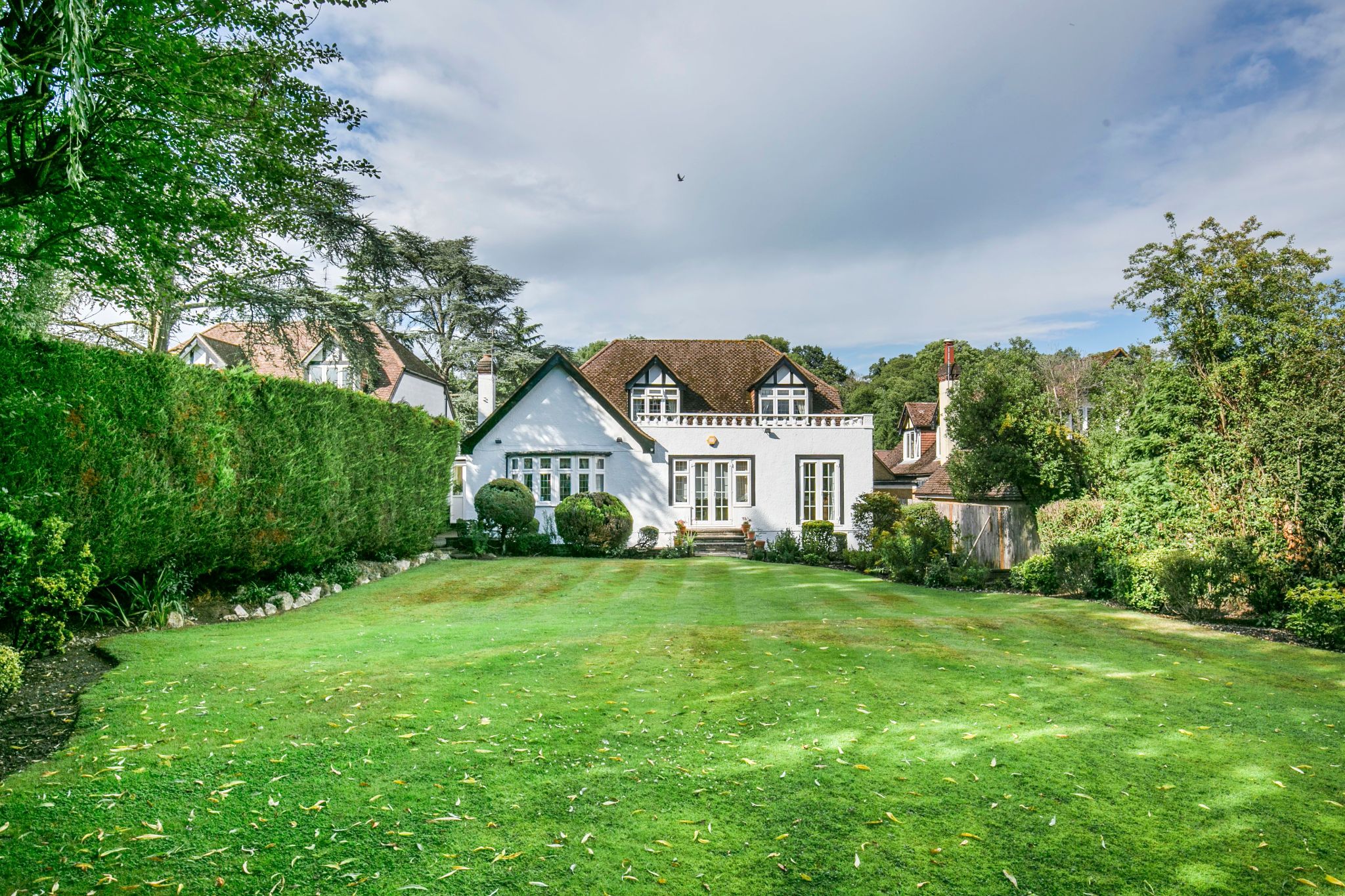 4 bedroom detached house SSTC in Brookmans Park - Photograph 29