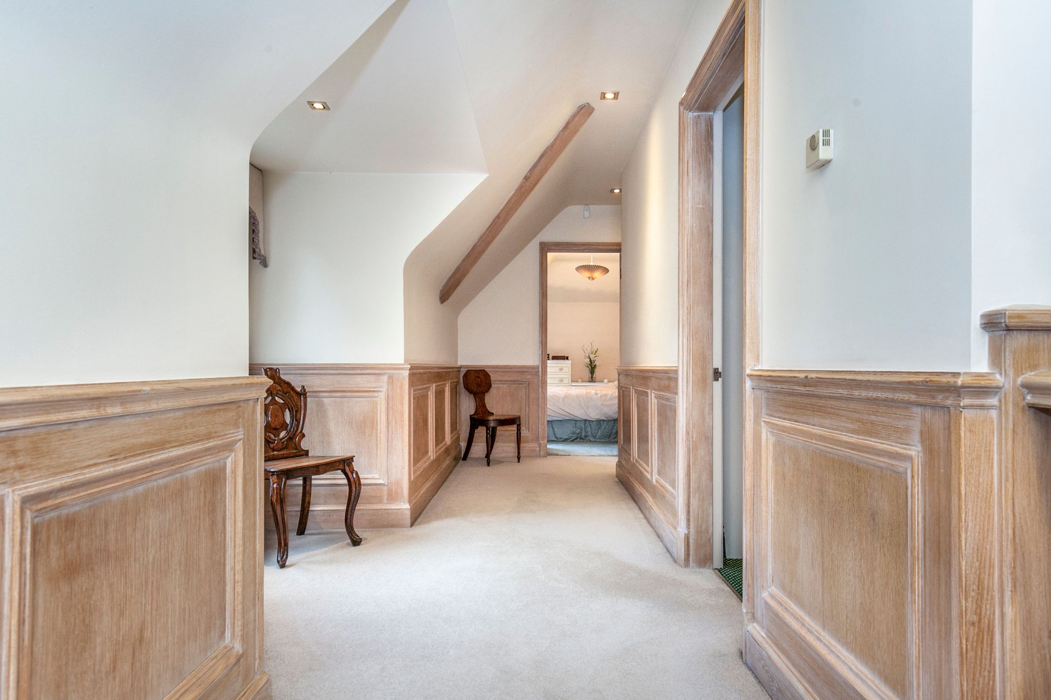 4 bedroom detached house SSTC in Brookmans Park - Photograph 22