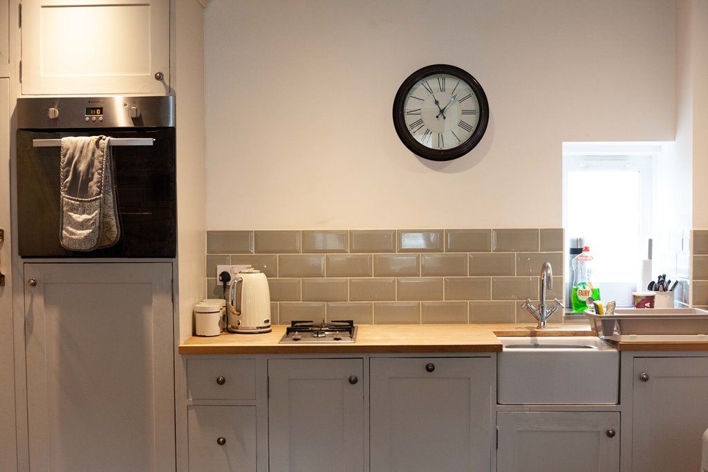 1 Bed Cottage House For Sale - Photograph 3