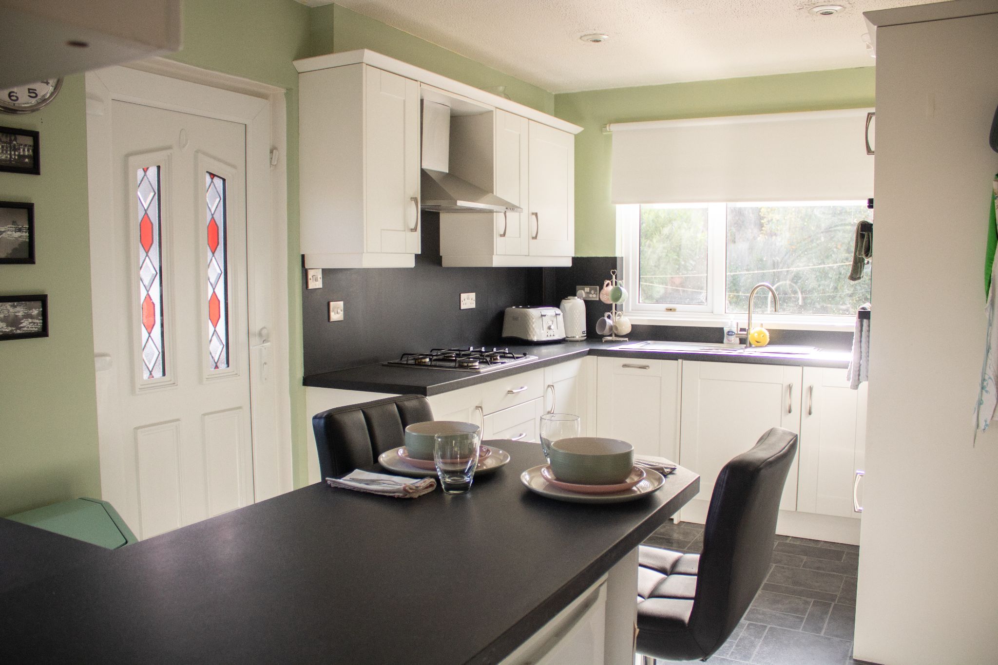 4 Bedroom Detached House For Sale - Photograph 10