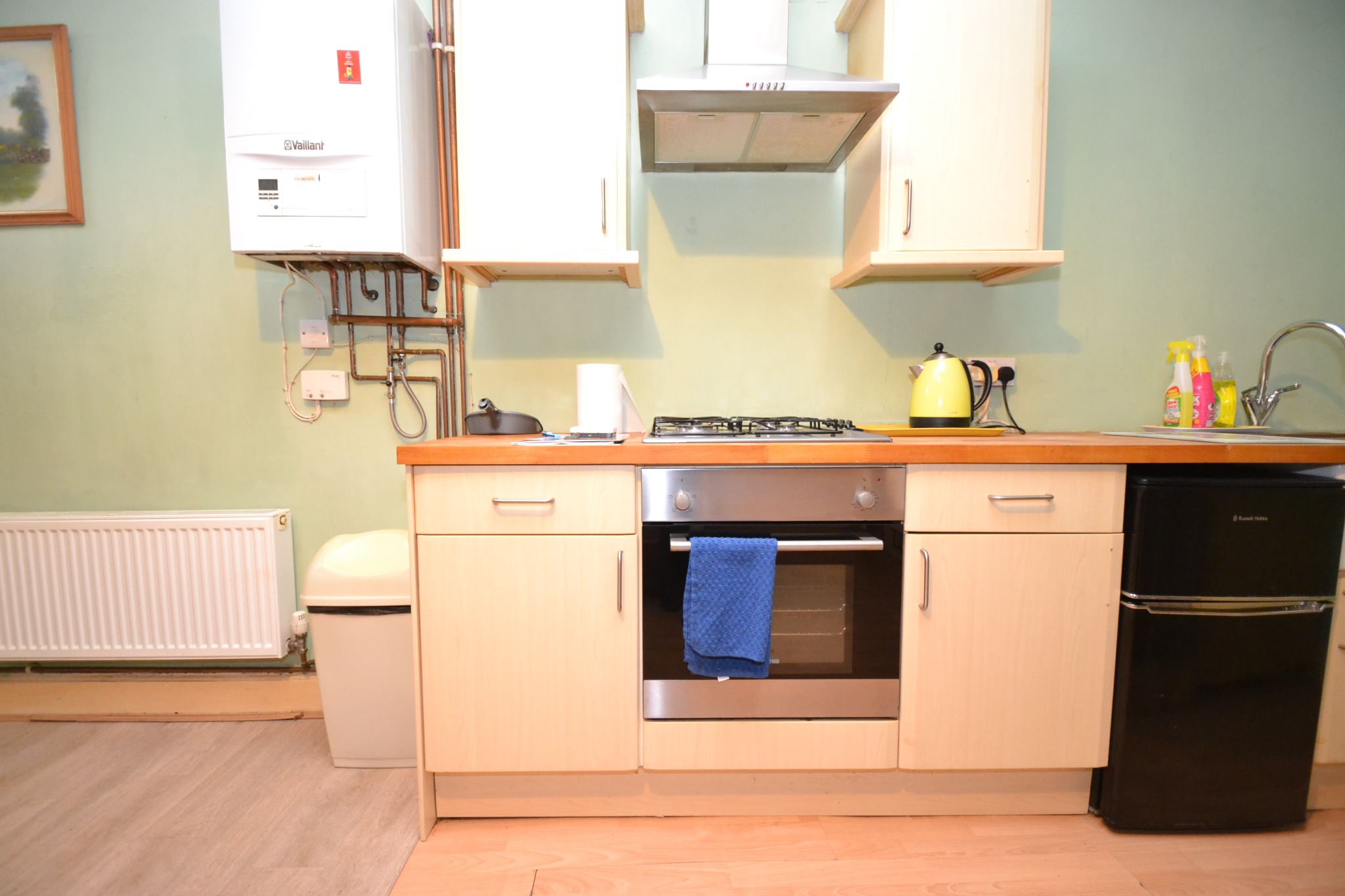 2 Bed End Terraced House For Sale - Photograph 4