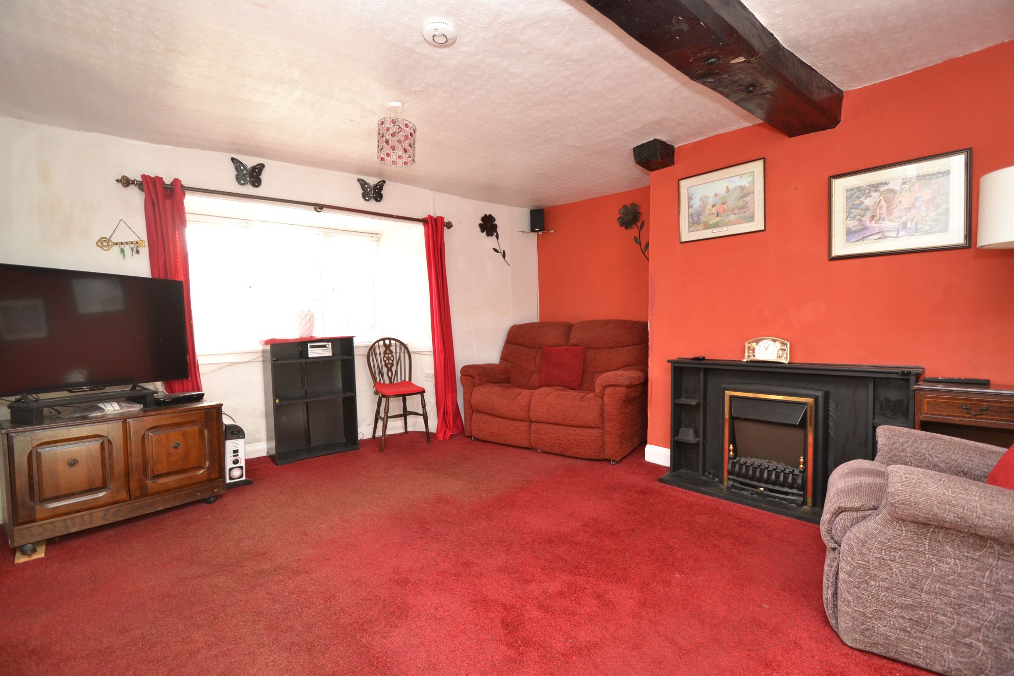 1 Bed Cottage House For Sale - Photograph 3