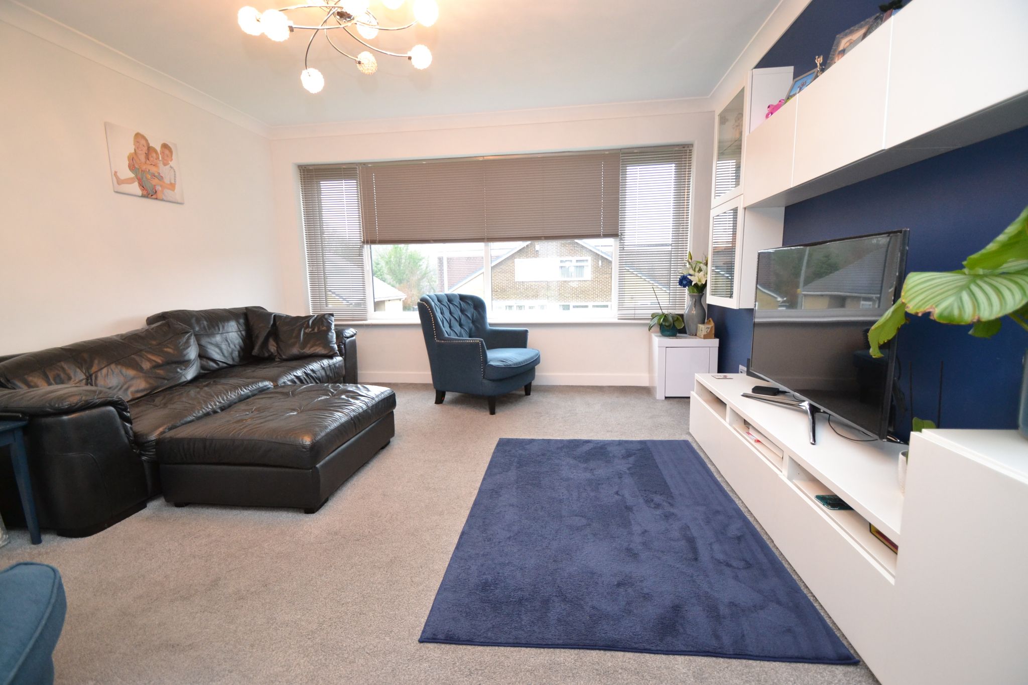 3 Bed Semi-detached Dormer House For Sale - Photograph 3