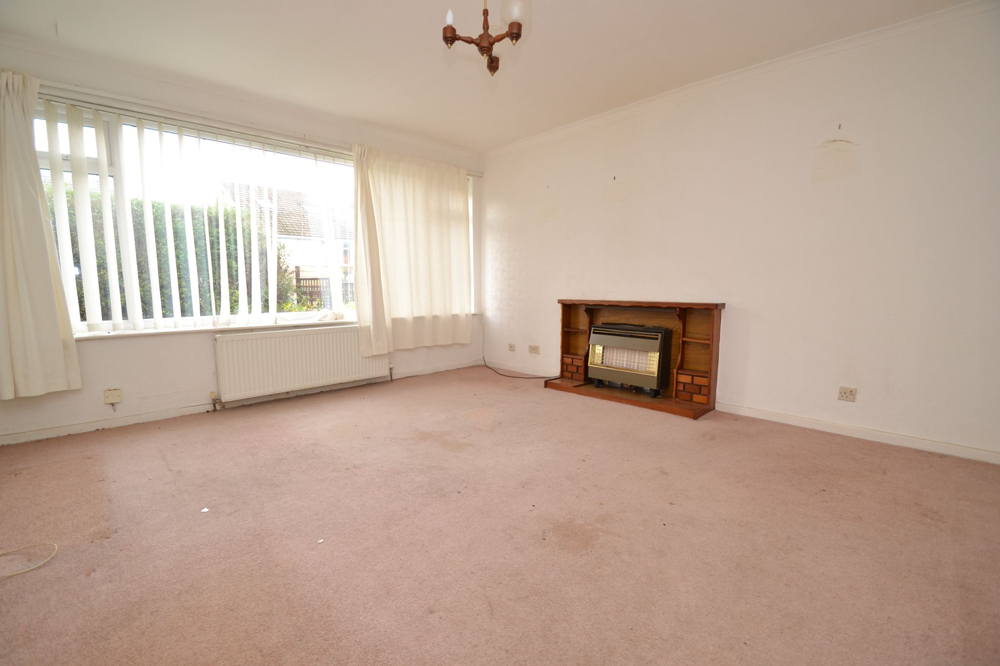 2 Bed Semi-detached House For Sale - Photograph 2