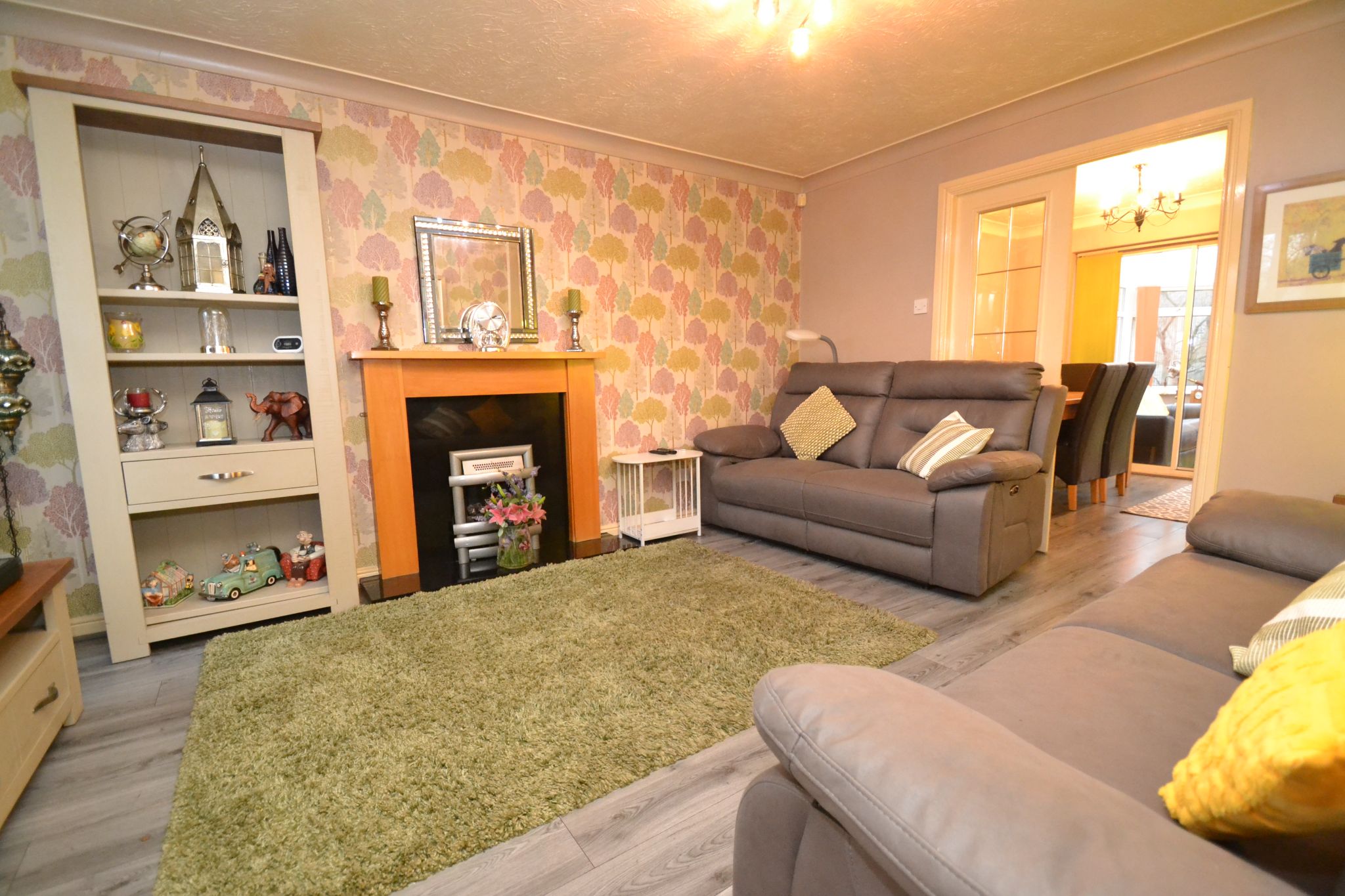 3 Bed Link Detached House For Sale - Photograph 3
