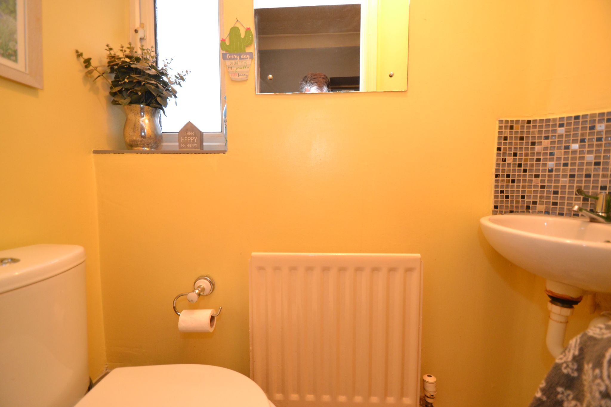 3 Bed Link Detached House For Sale - Photograph 2