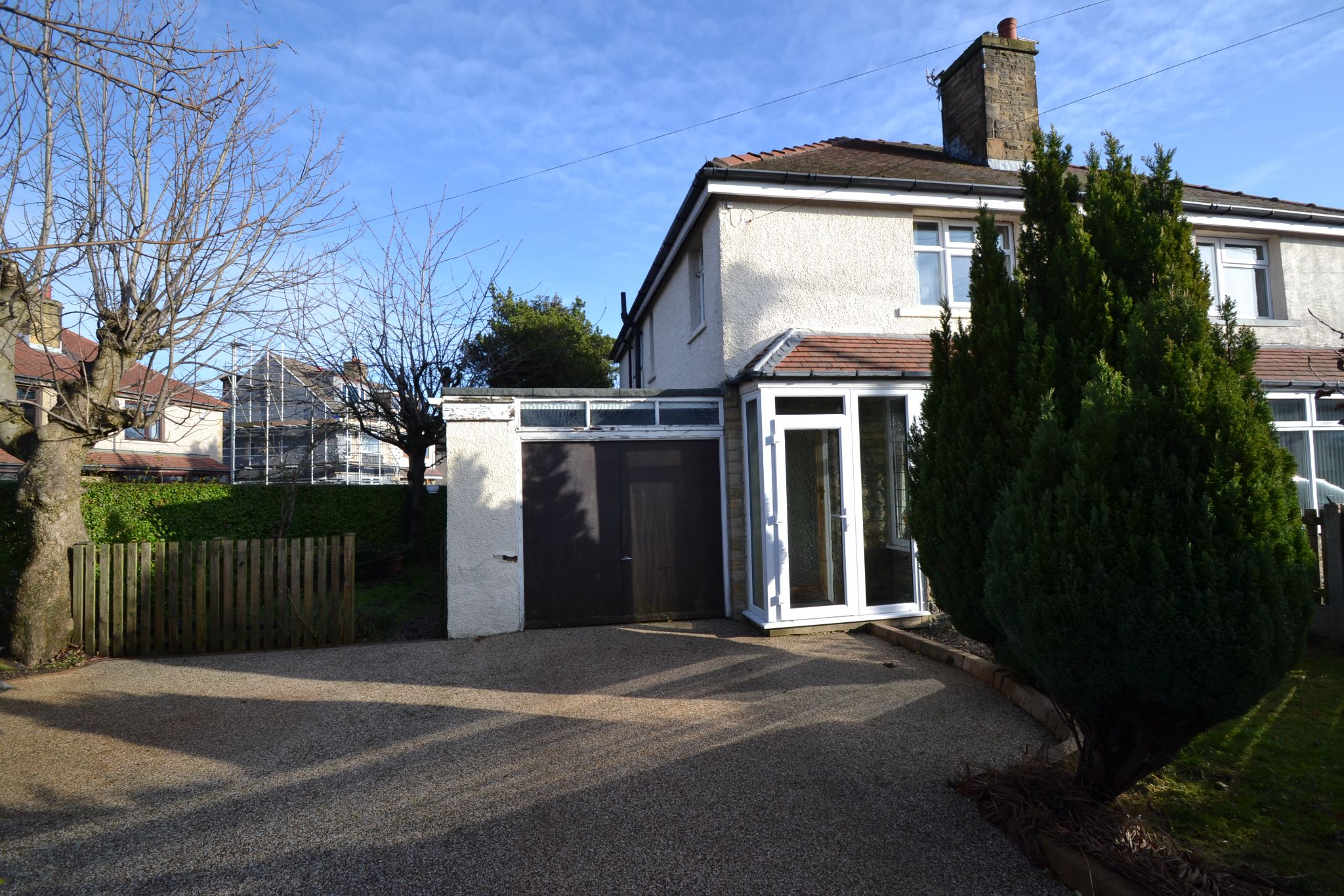 3 Bed Semi-detached House For Sale - Photograph 1