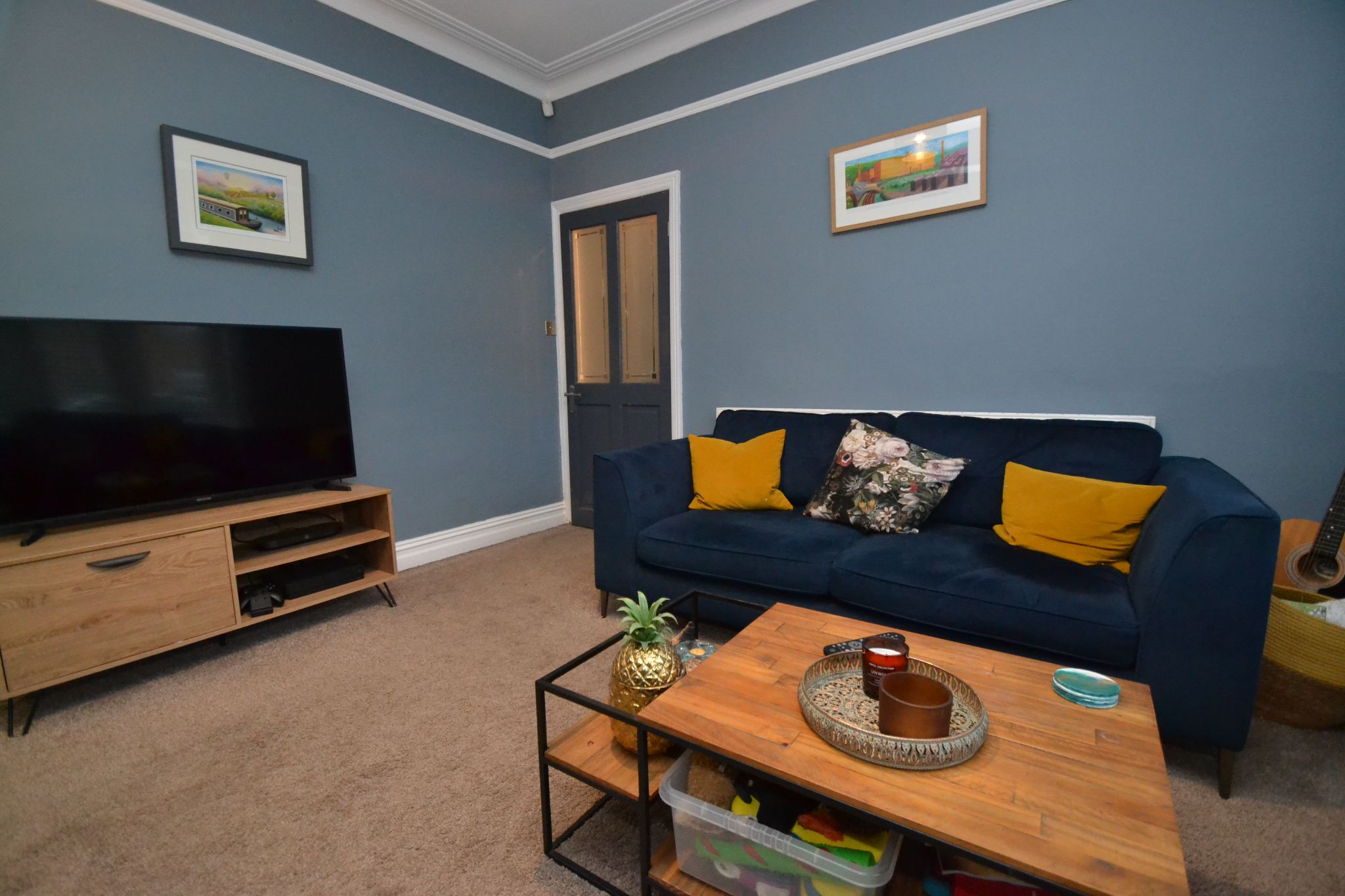3 Bed Mid Terraced House For Sale - Photograph 4