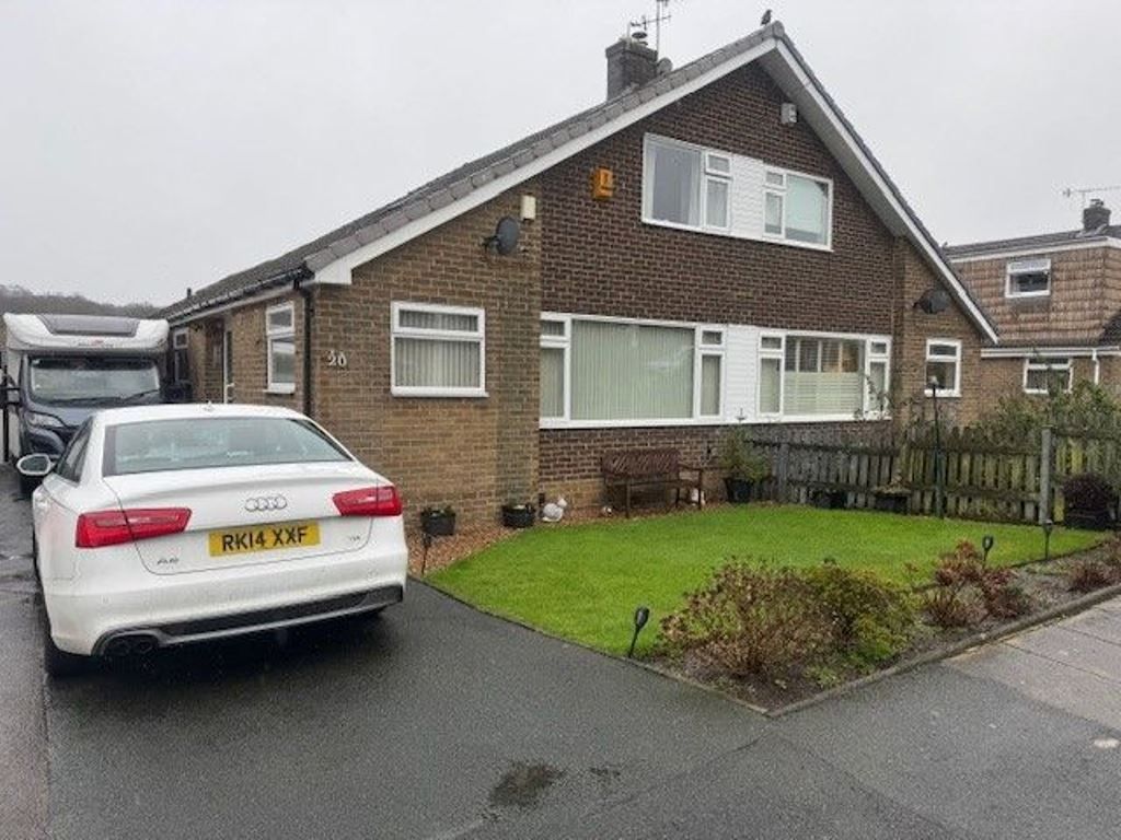 3 Bed Semi-detached House For Sale - Photograph 1