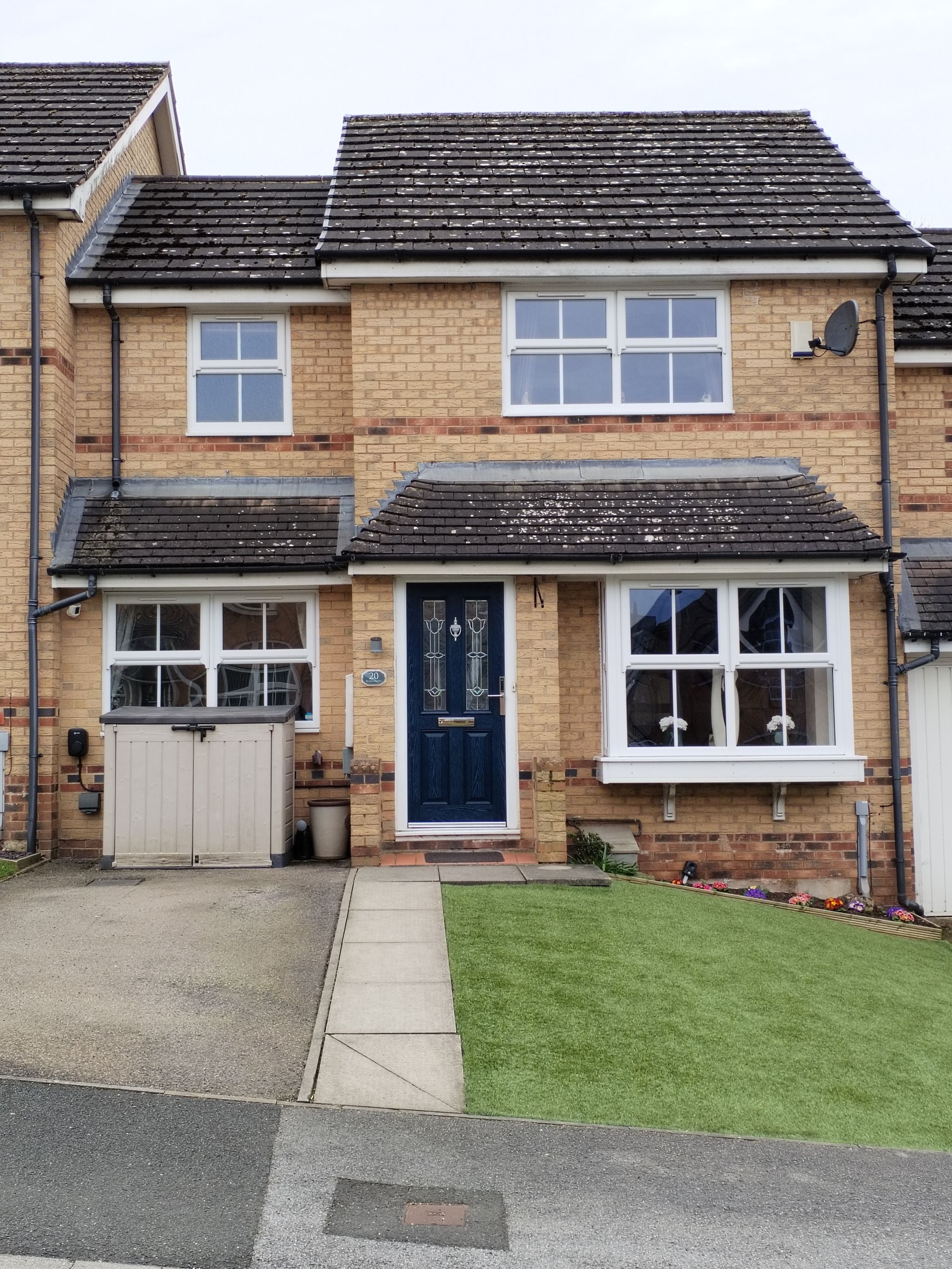 3 Bed Mid Terraced House For Sale - Photograph 1