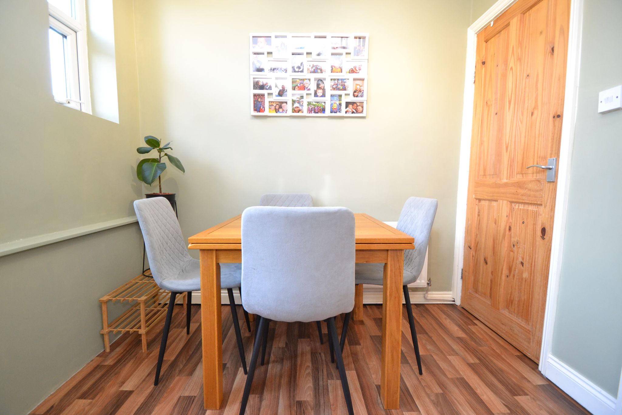 3 Bed Mid Terraced House For Sale - Photograph 4