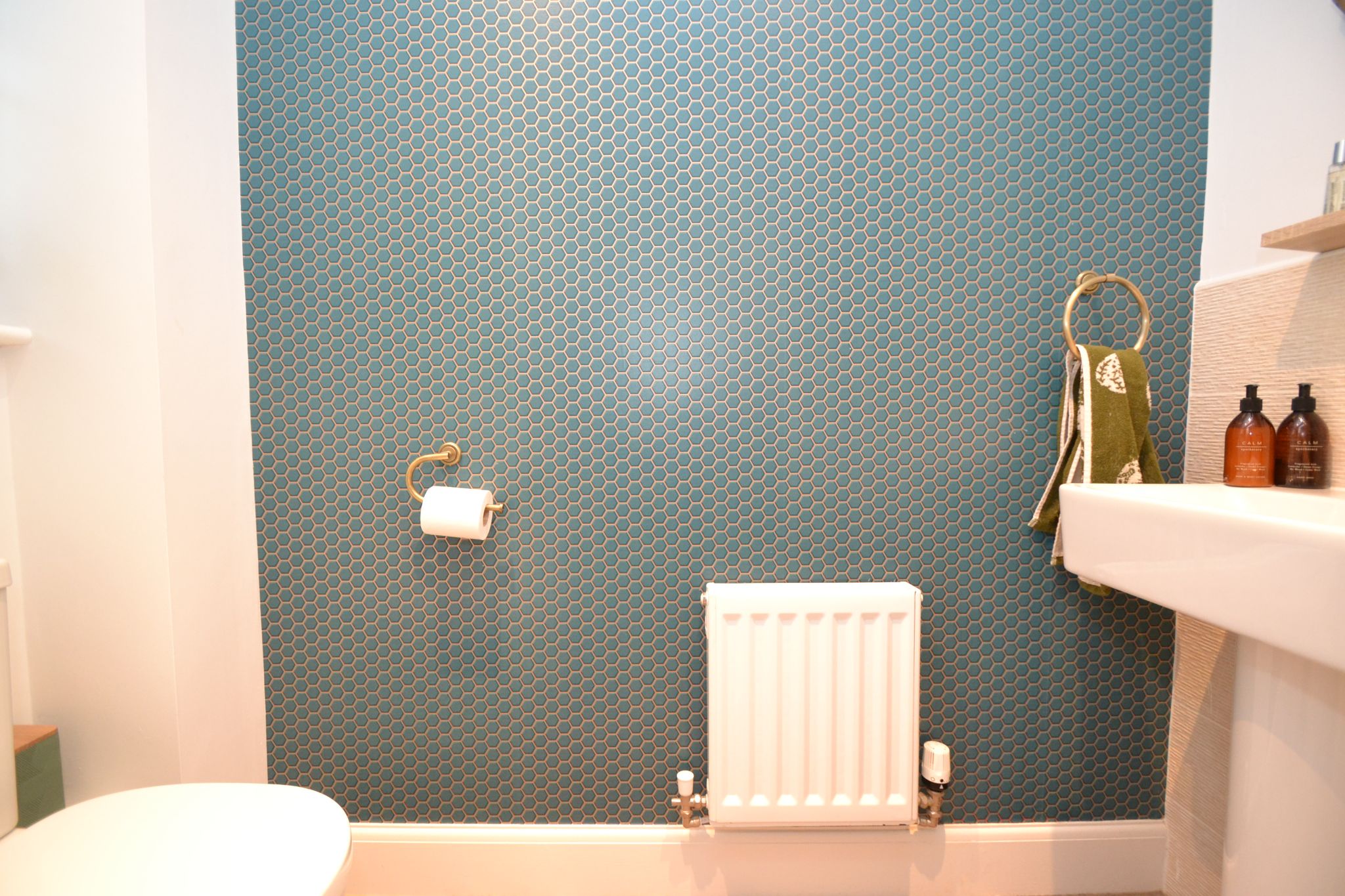 3 Bed End Terraced House For Sale - Photograph 3