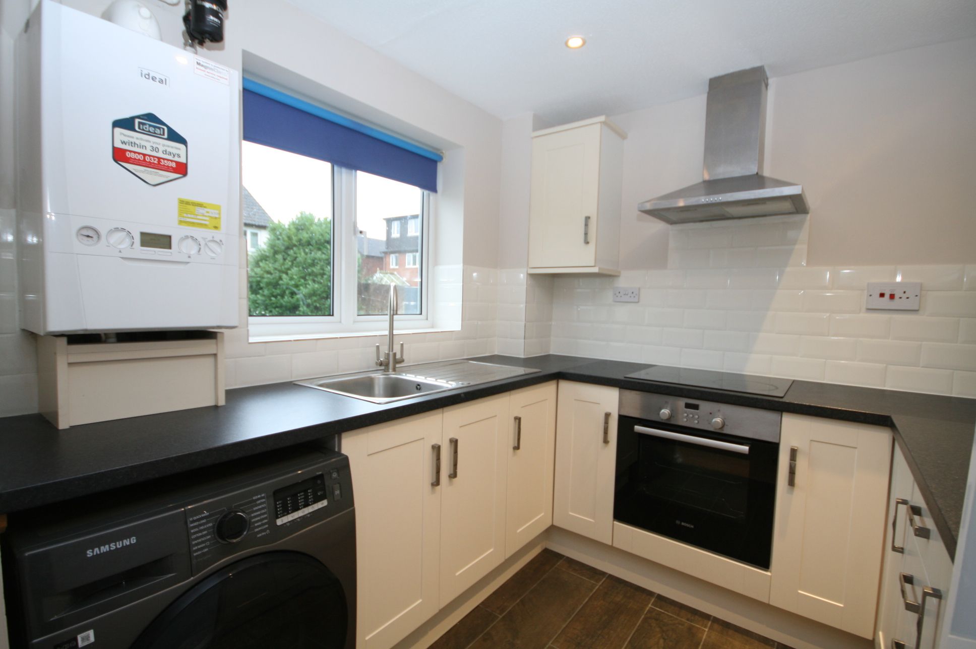 2 Bed Mid Terraced House To Rent - Photograph 3