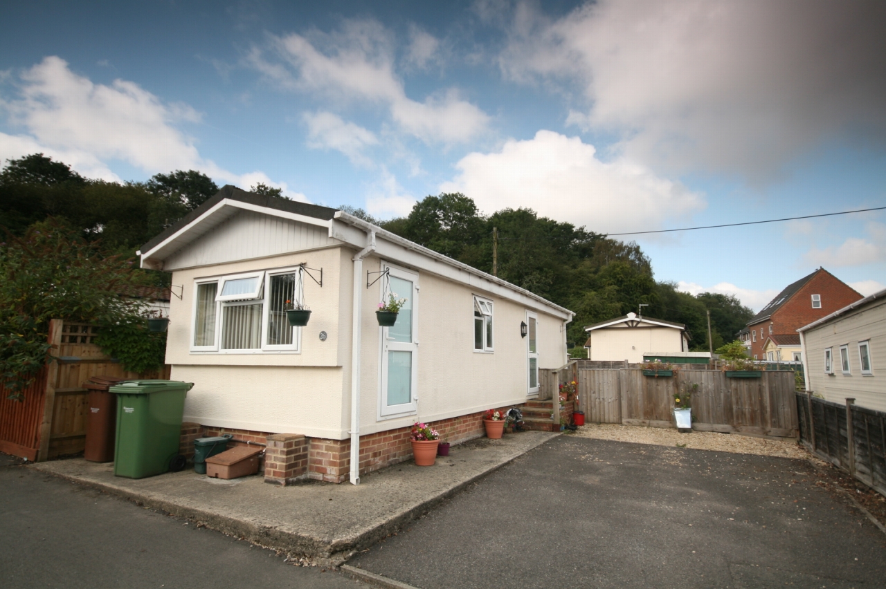 1 Bed Barn Conversion House For Sale - Photograph 1
