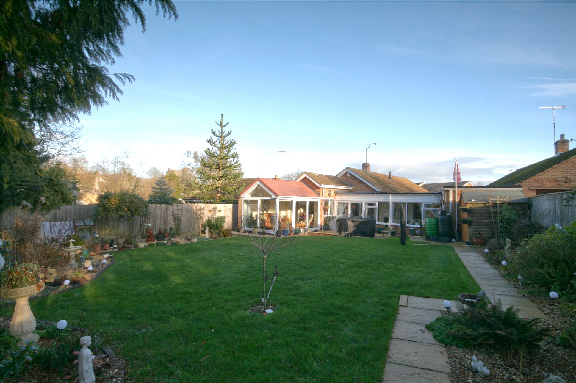 4 Bed Detached Bungalow For Sale - Photograph 2