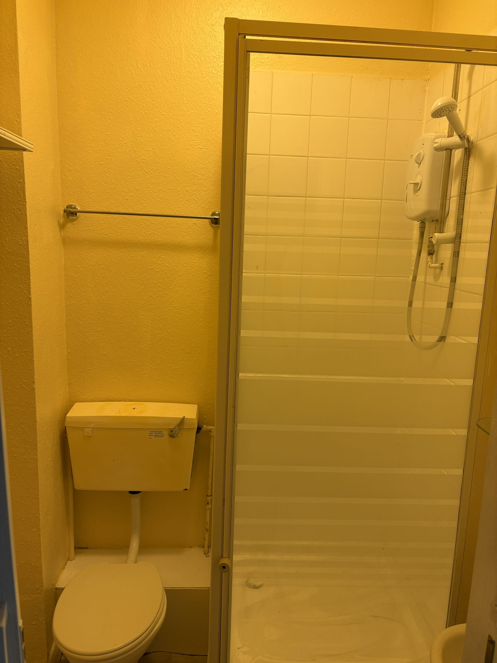 Apartment Flat/apartment To Let in Southampton - Photograph 5