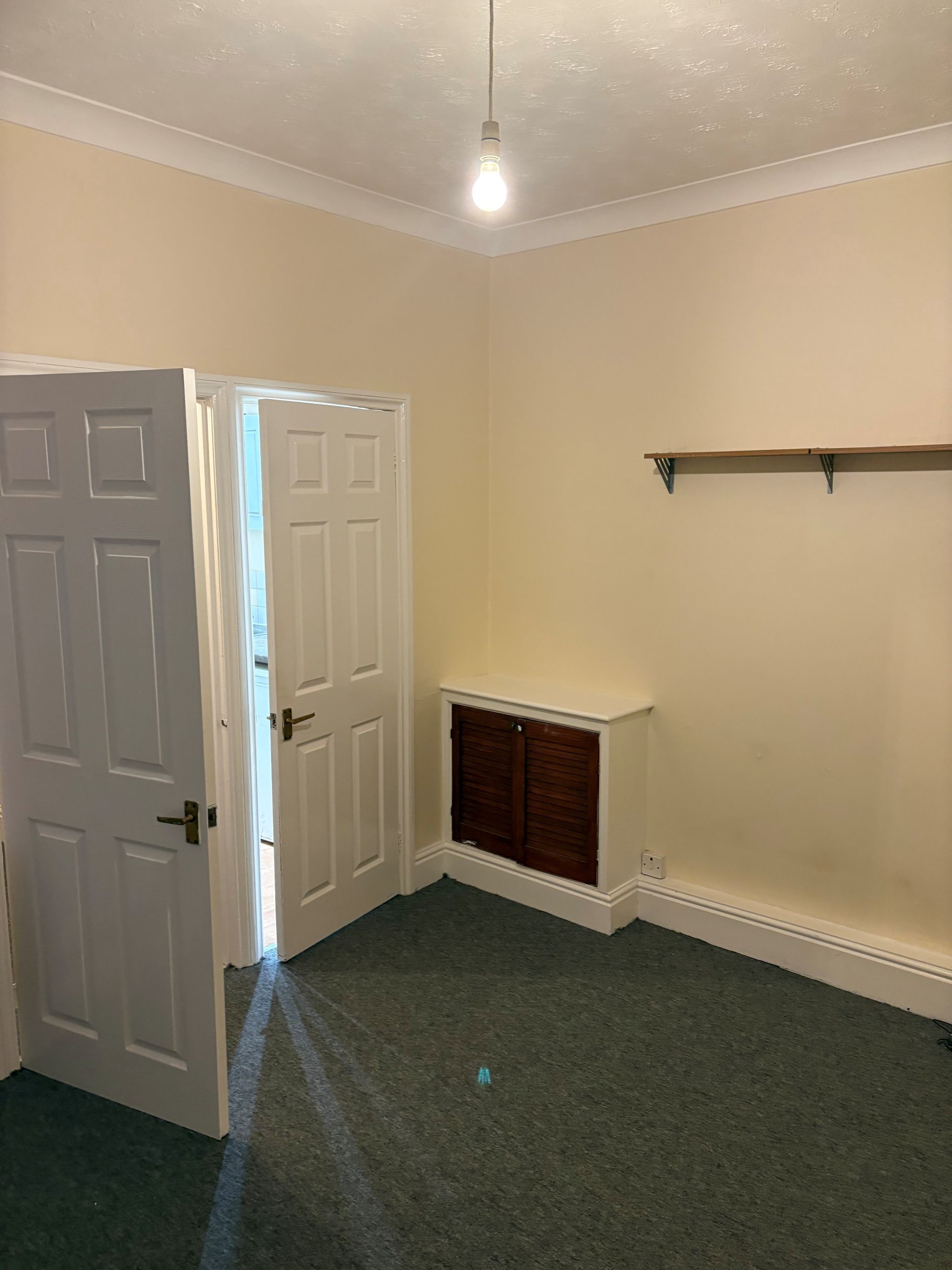 1 bedroom apartment flat/apartment To Let in Southampton - Photograph 5