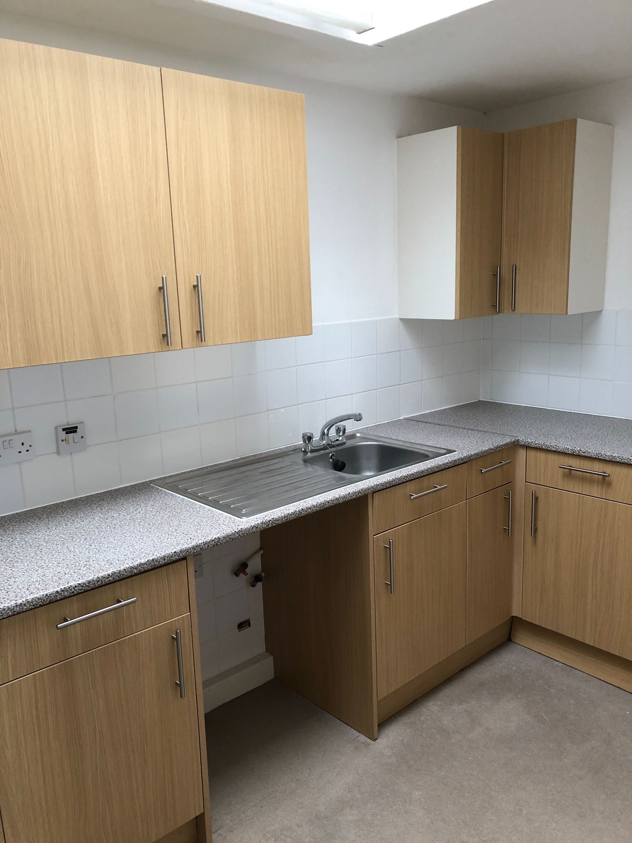 2 bedroom apartment flat/apartment To Let in New Forest - Photograph 5