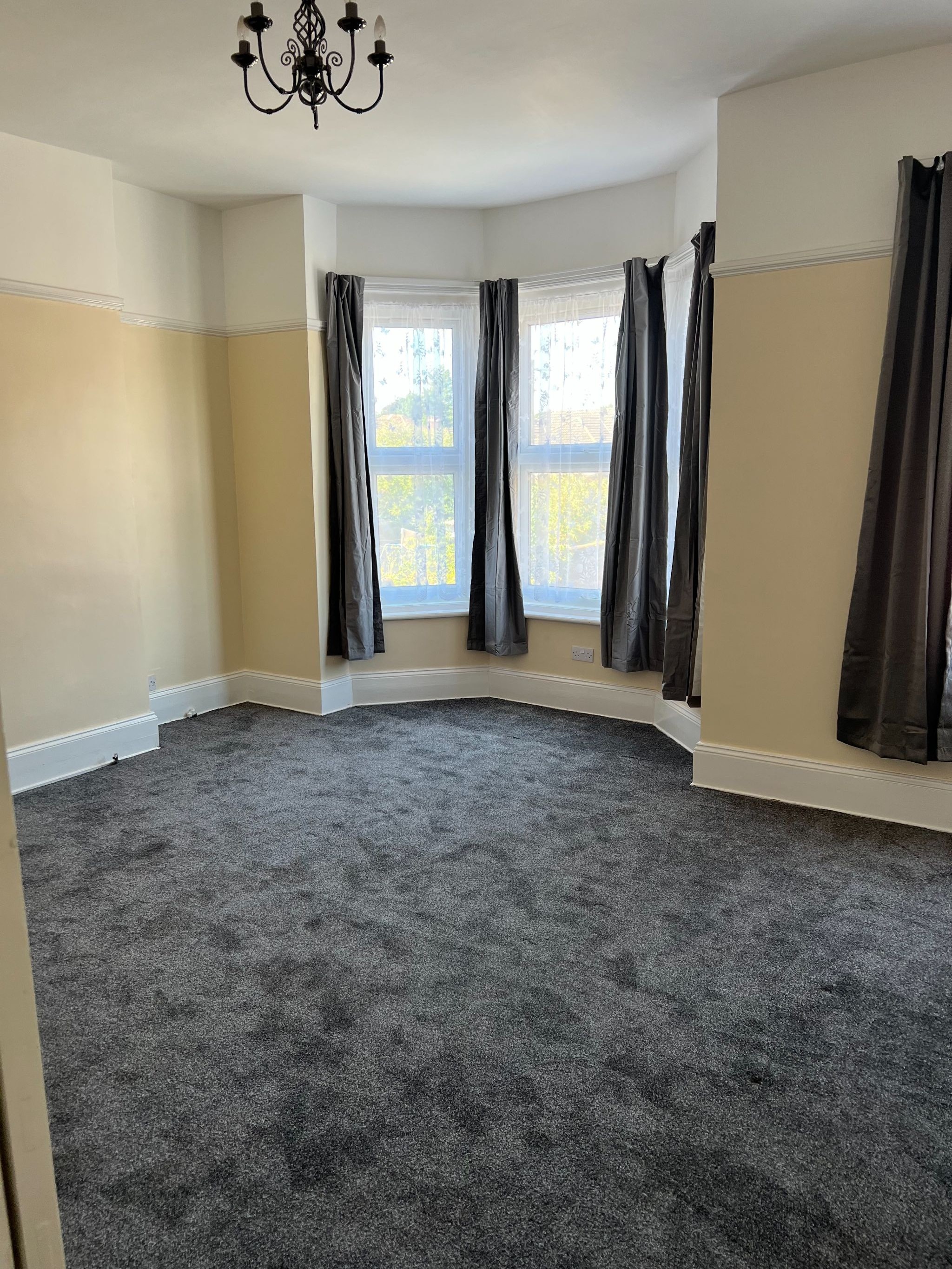 2 bedroom flat flat/apartment To Let in Southampton - Property photograph
