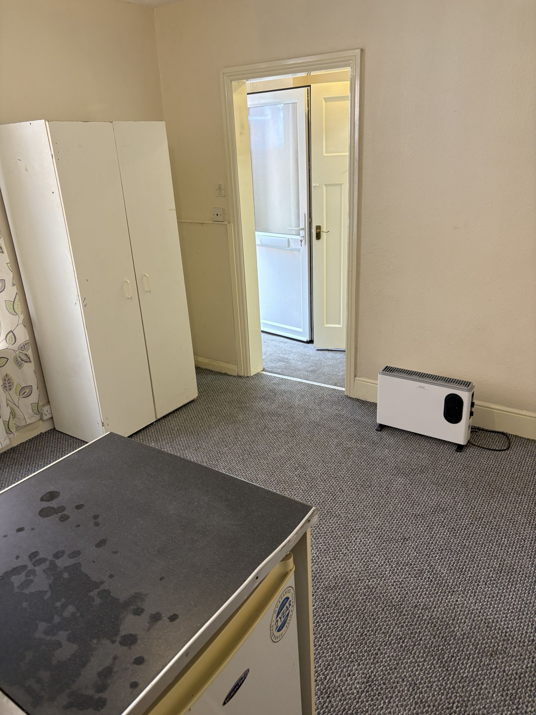 Duplex Flat/apartment To Let in Southampton - Photograph 4