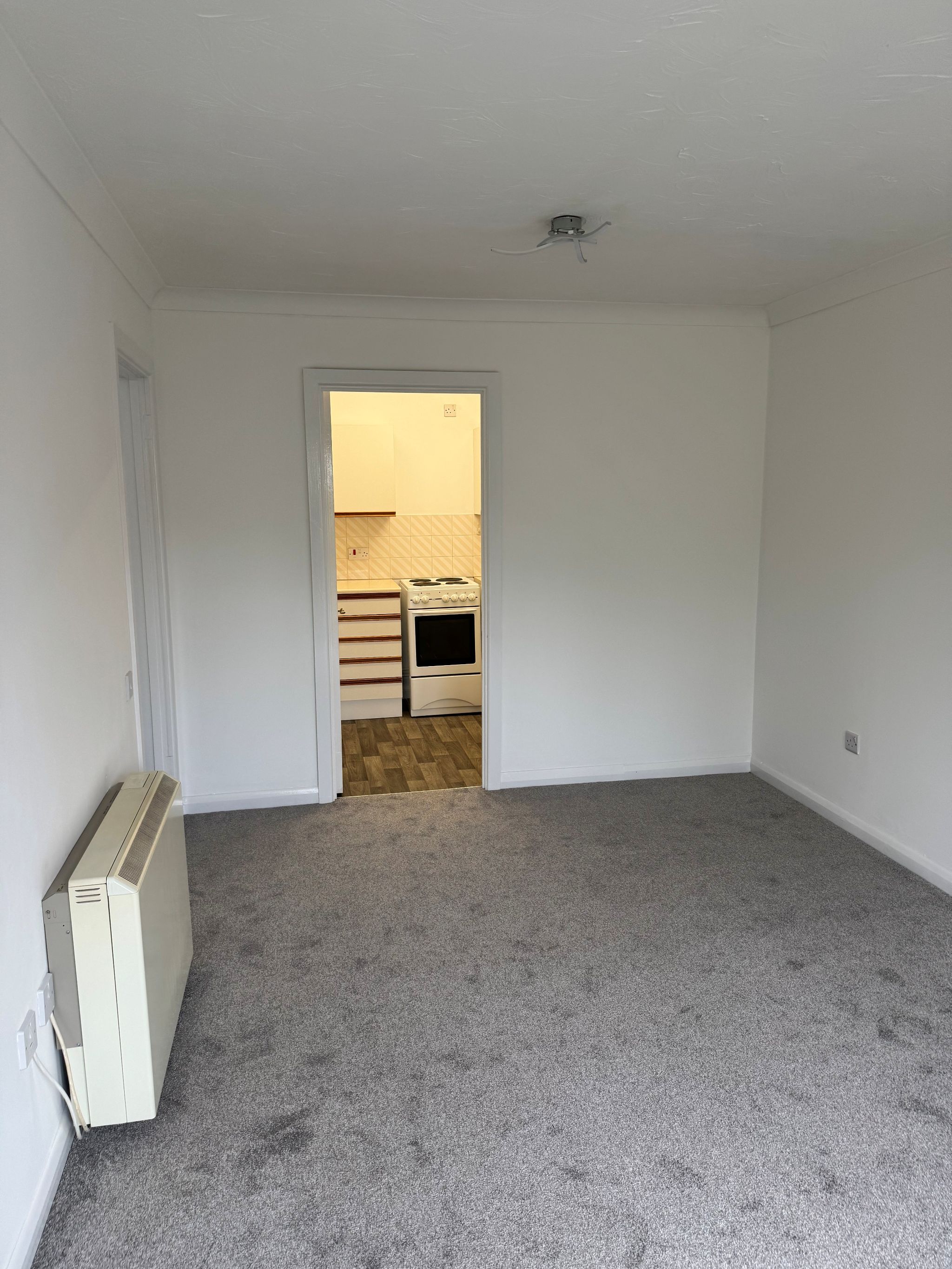 1 bedroom apartment flat/apartment Reserved in Southampton - Photograph 4