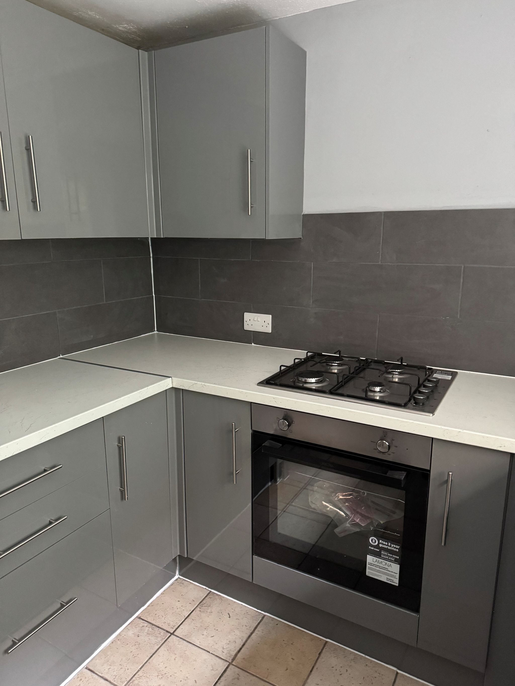 3 bedroom flat flat/apartment To Let in Southampton - Photograph 10