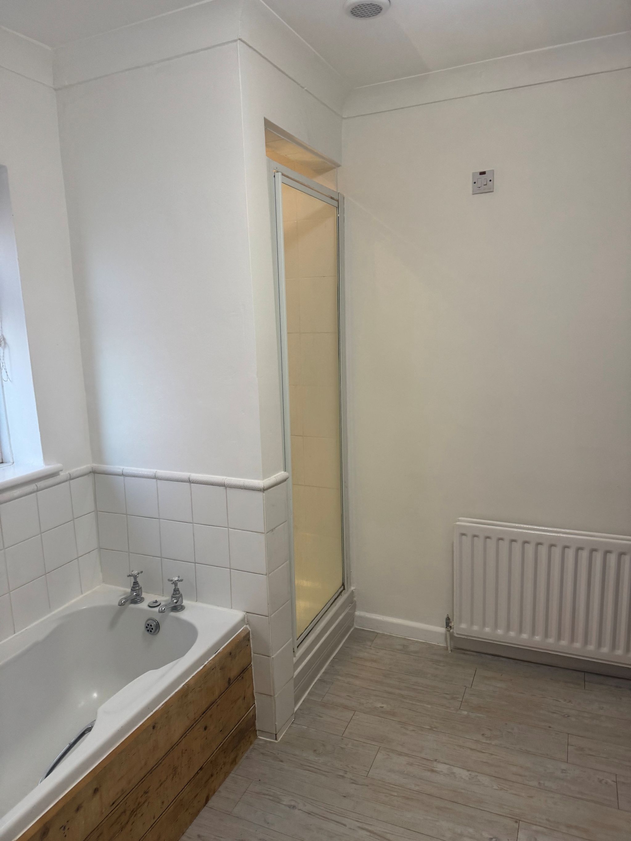 3 bedroom detached house To Let in Southampton - Photograph 15