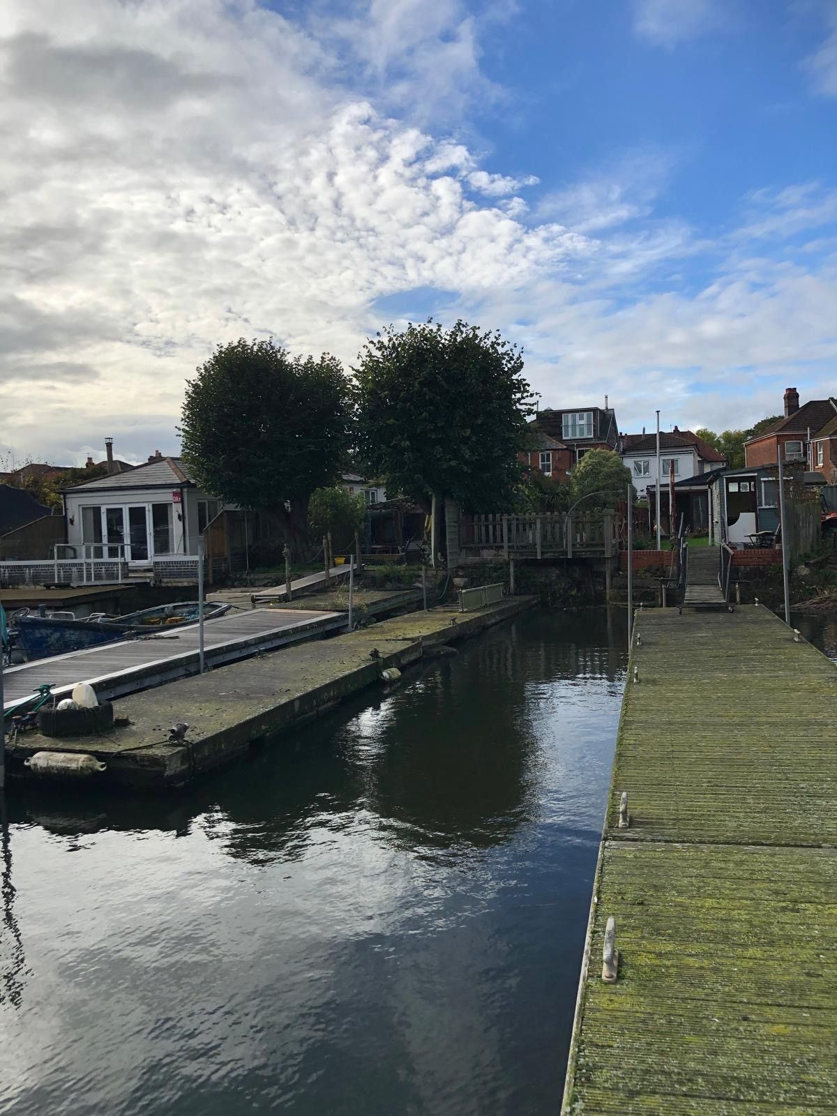 3 bedroom detached house To Let in Southampton - Photograph 4