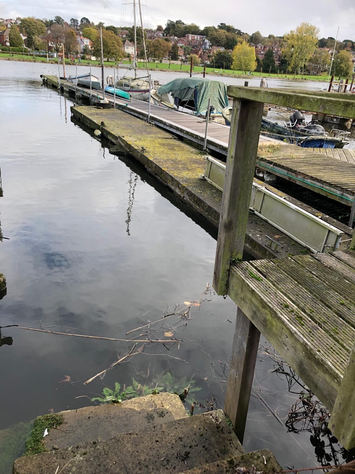 3 bedroom detached house To Let in Southampton - Photograph 6