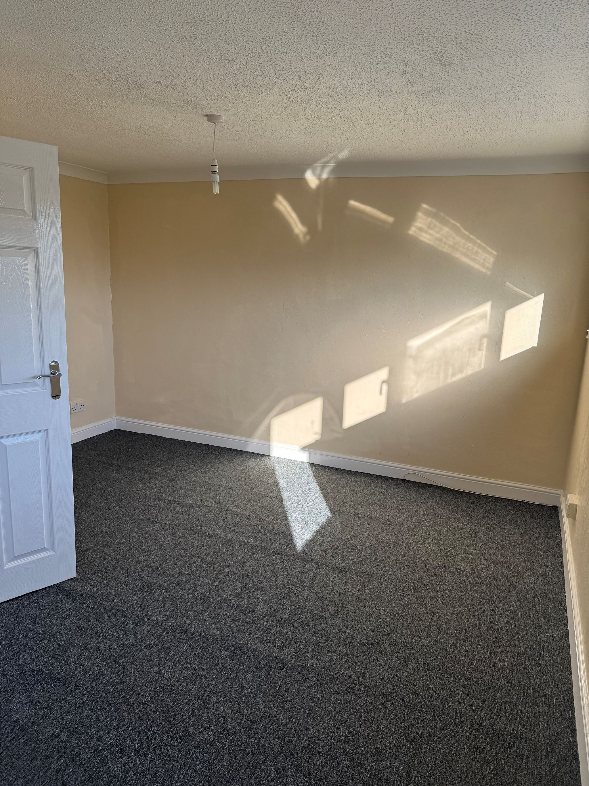 2 bedroom maisonette flat/apartment To Let in Southampton - Photograph 8