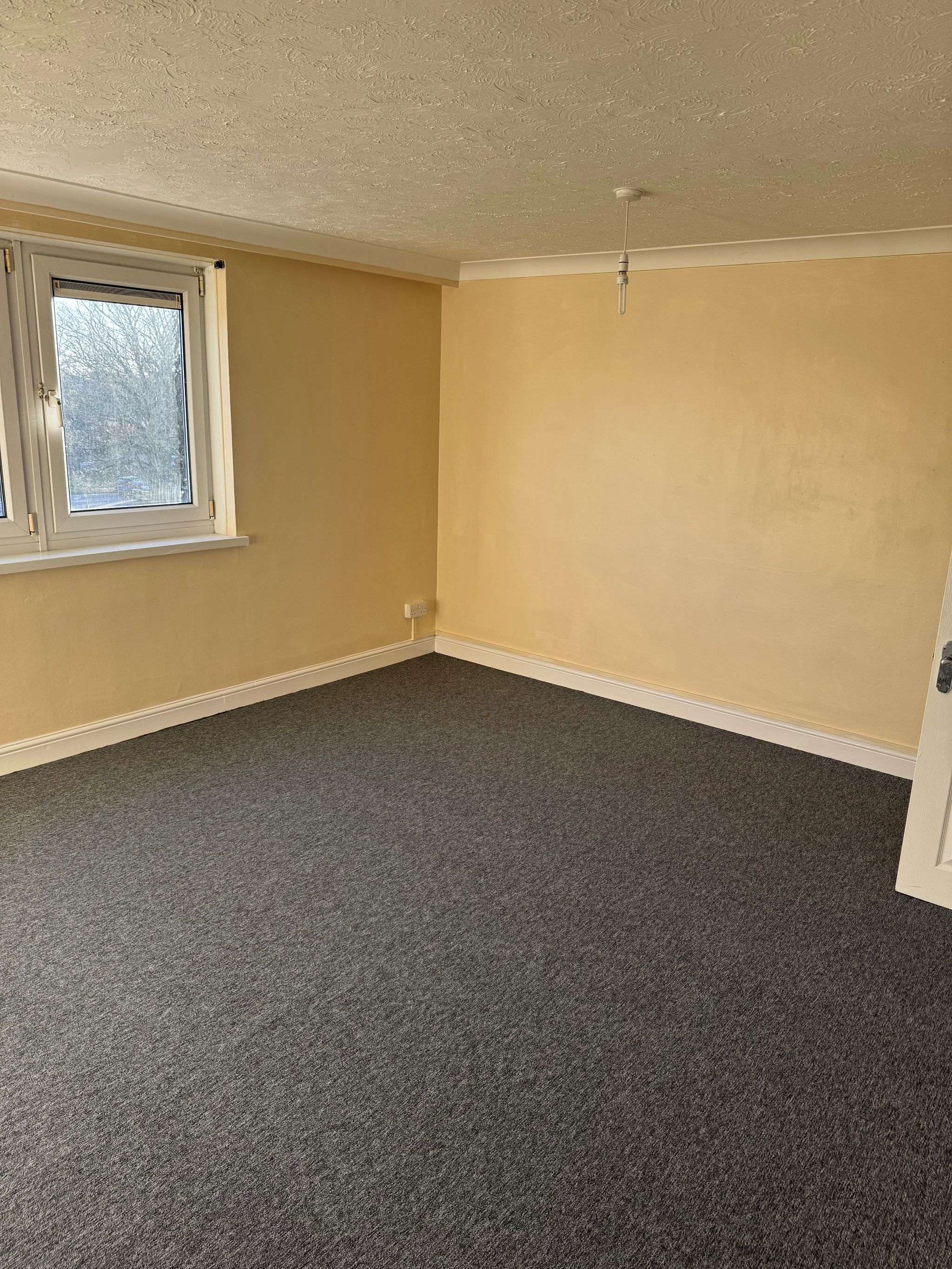 2 bedroom maisonette flat/apartment To Let in Southampton - Photograph 4