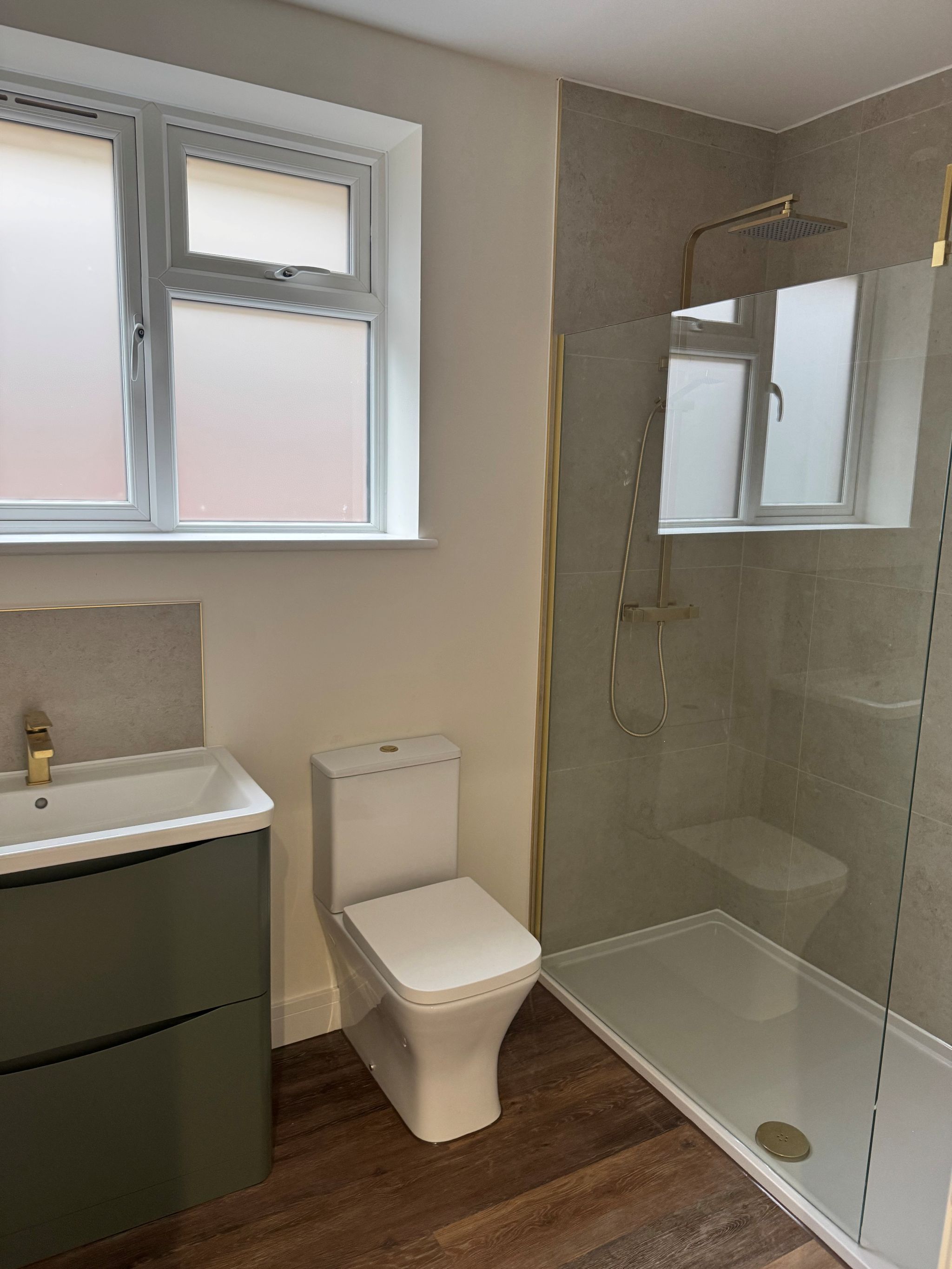 4 bedroom detached bungalow To Let in Eastleigh - Photograph 5