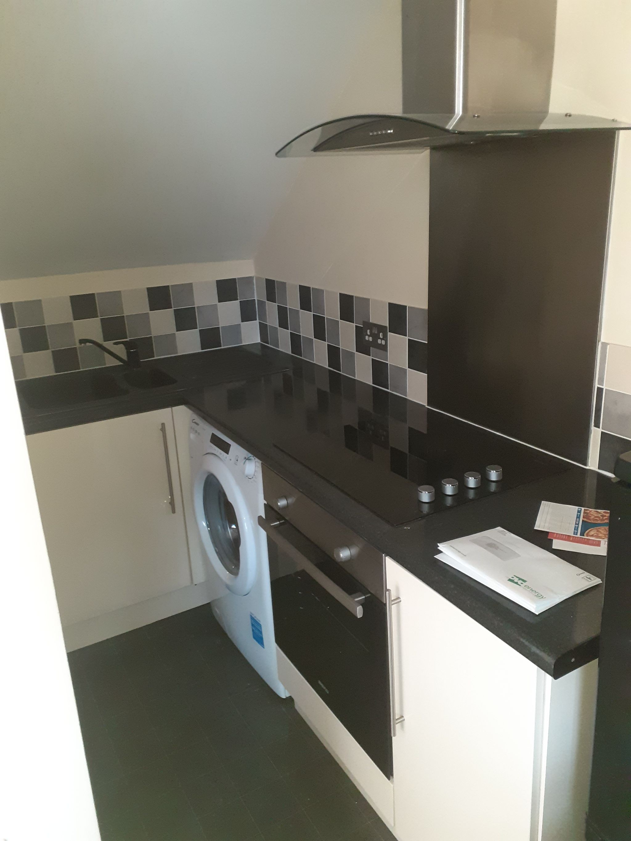 1 bedroom apartment flat/apartment To Let in Southampton - Photograph 6