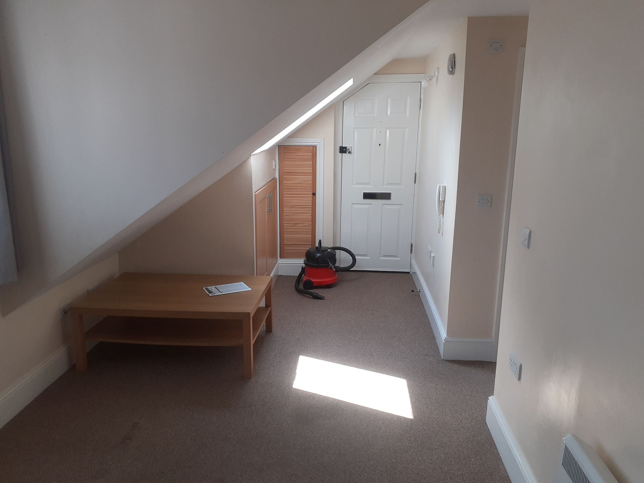 1 bedroom apartment flat/apartment To Let in Southampton - Photograph 4