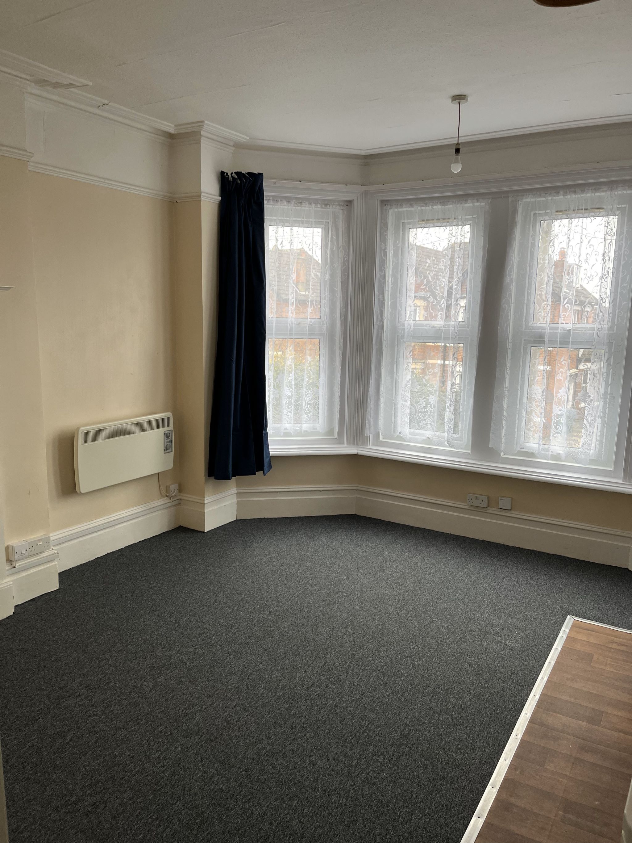 Apartment Flat/apartment To Let in Southampton - Photograph 7