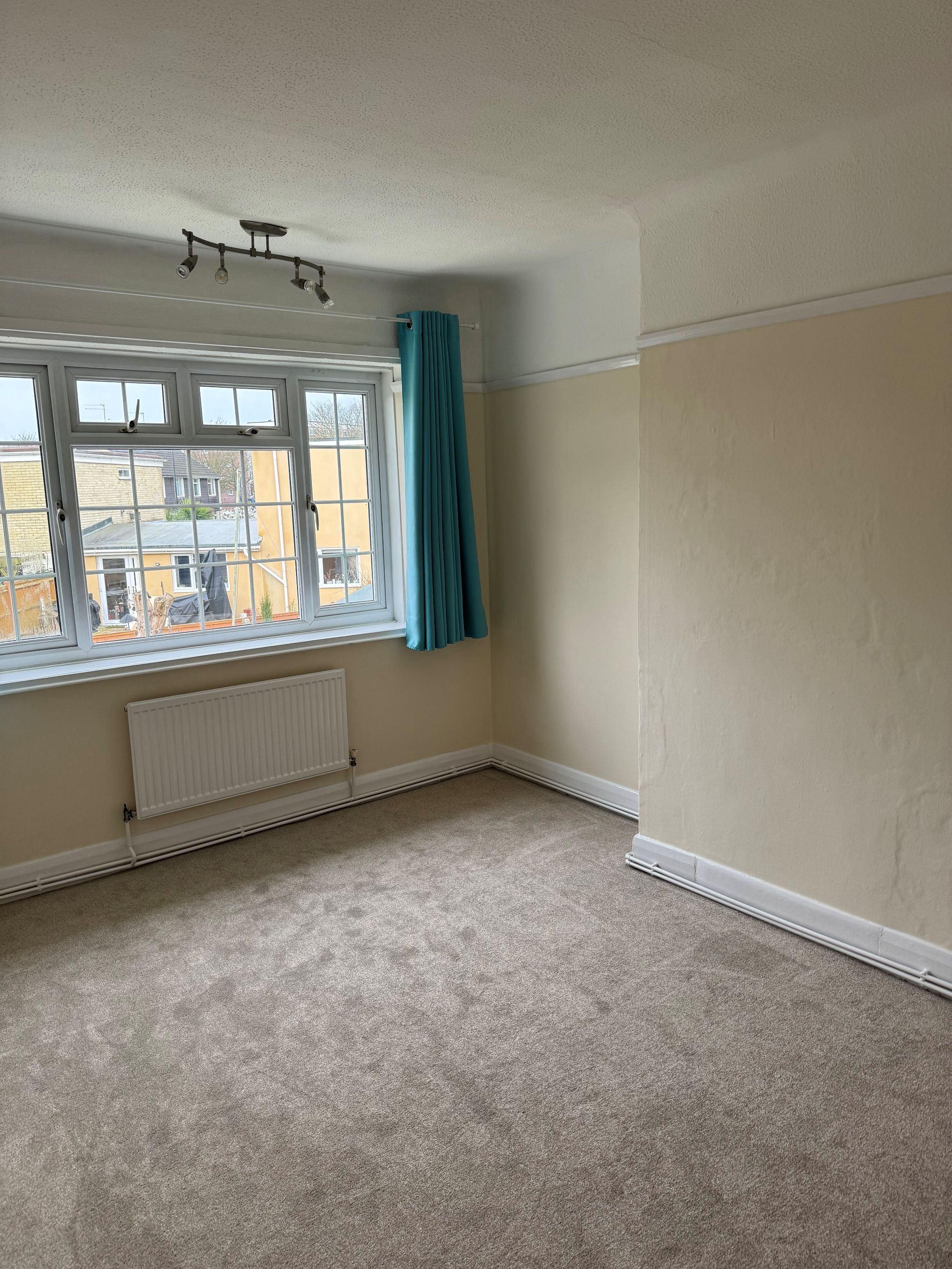 3 bedroom semi-detached house To Let in Southampton - Bedroom Two