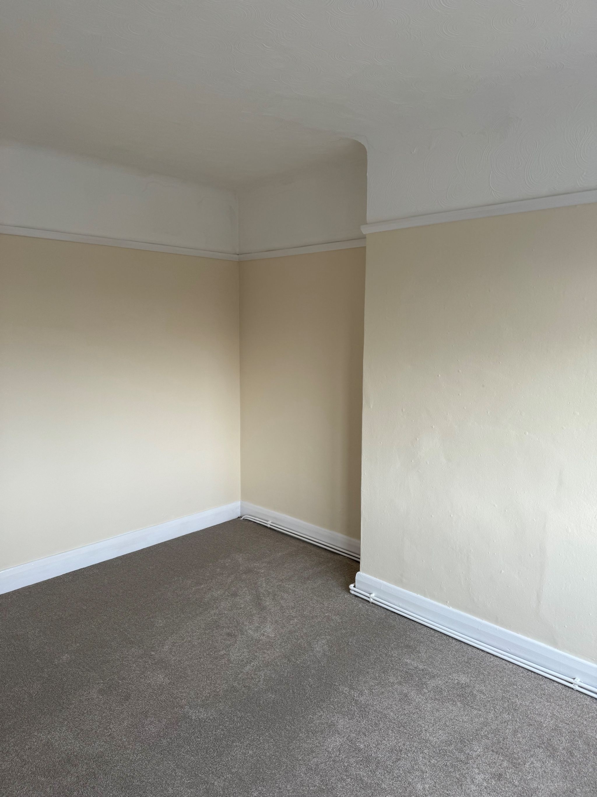 3 bedroom semi-detached house To Let in Southampton - Masterbedroom