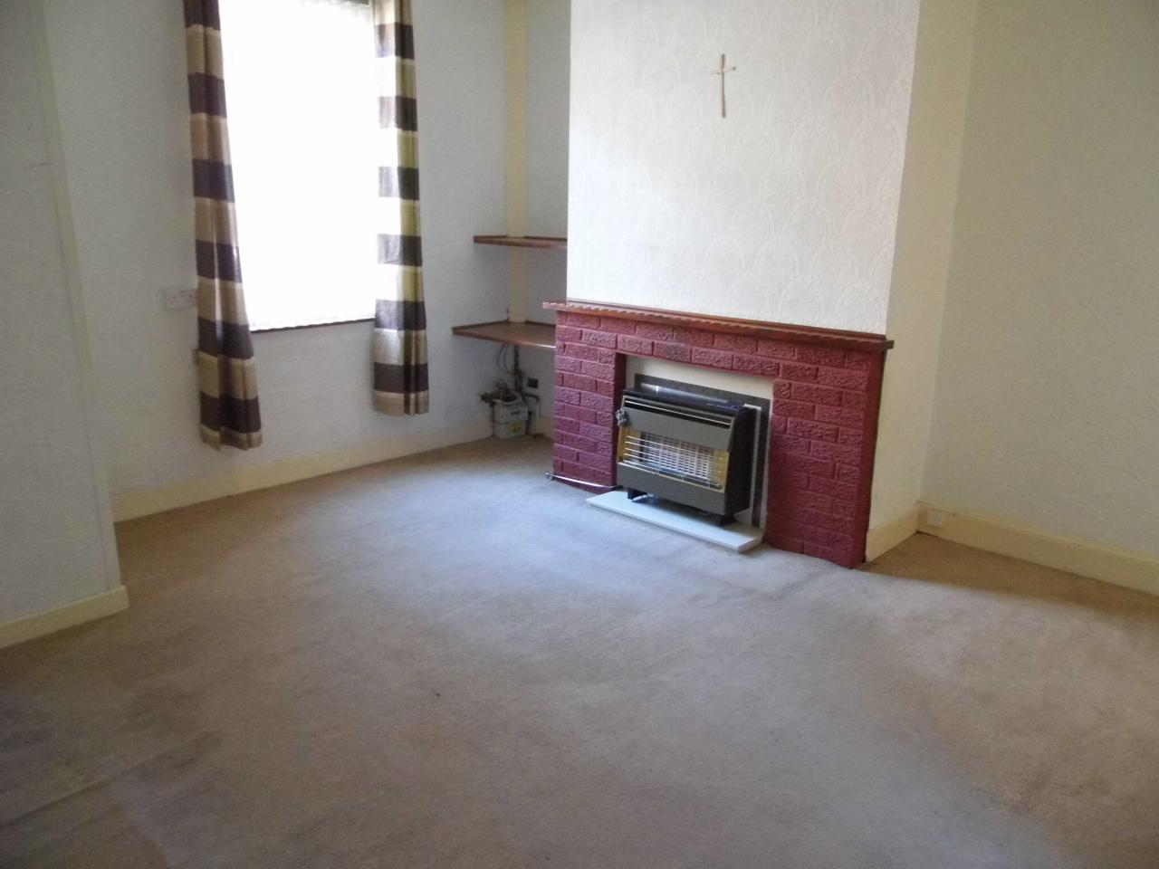 2 bedroom mid terraced house Sale Agreed in Bishop Auckland - Photograph 2.
