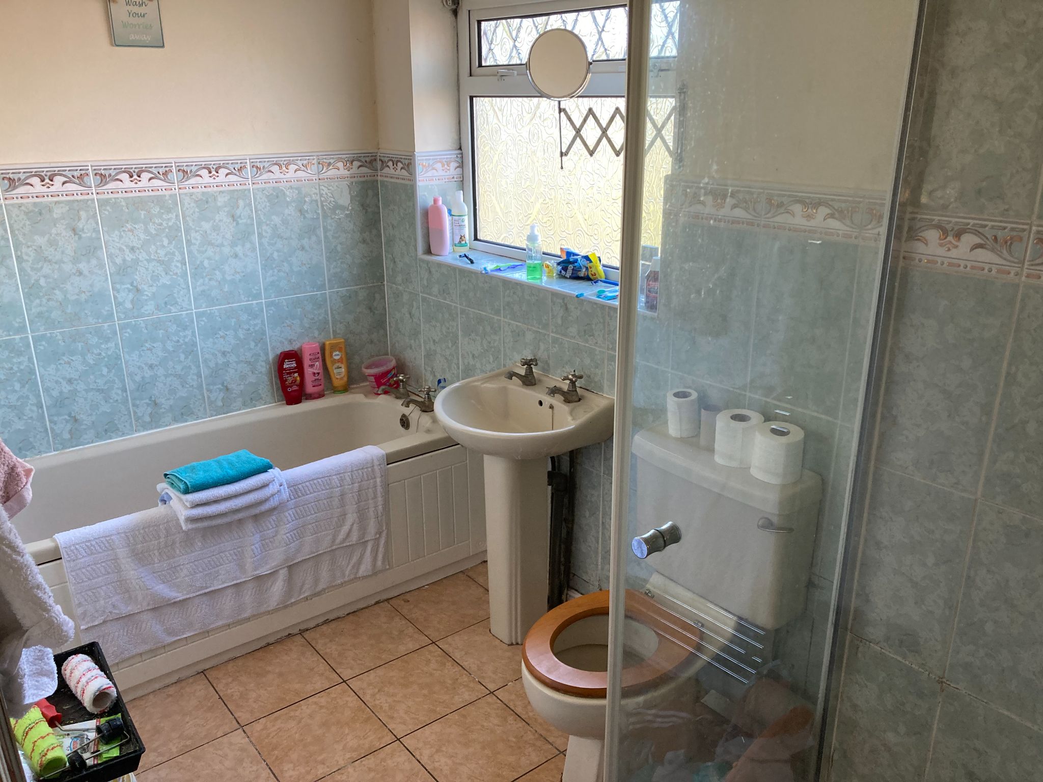 3 bedroom detached house Sale Agreed in Bishop Auckland - Family Bathroom.